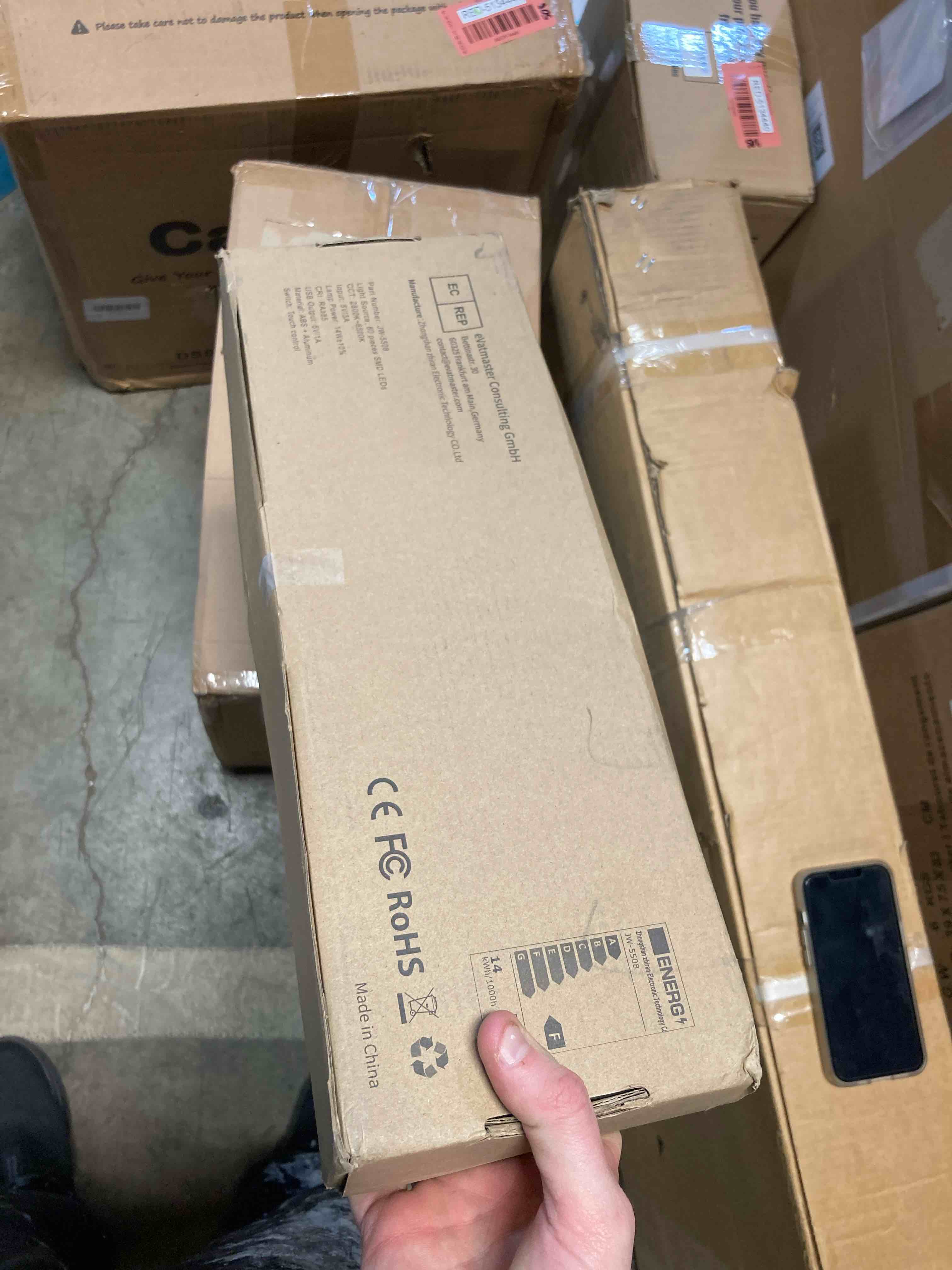 https://s3.amazonaws.com/lotting-images-prod/phillipi/RED5134445_1711565413152.jpeg