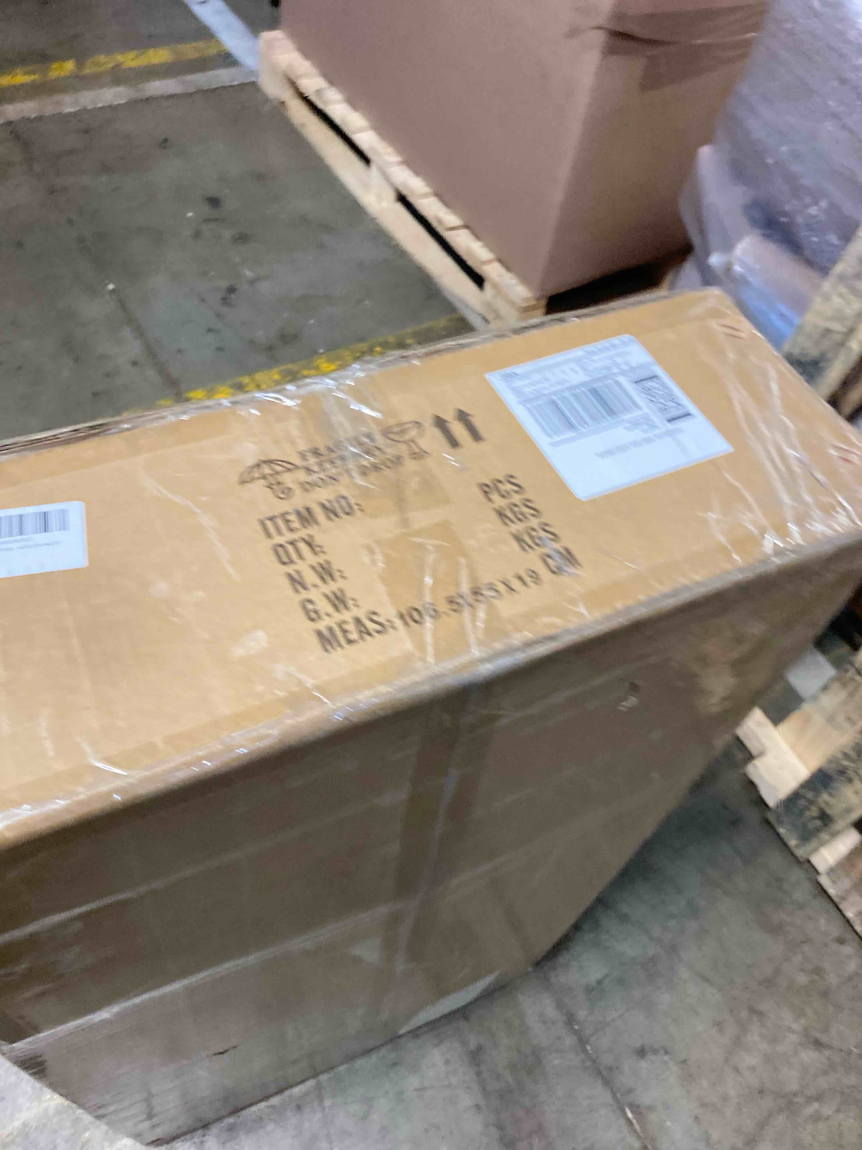 https://s3.amazonaws.com/lotting-images-prod/phillipi/RED5134446_1711565574489.jpeg