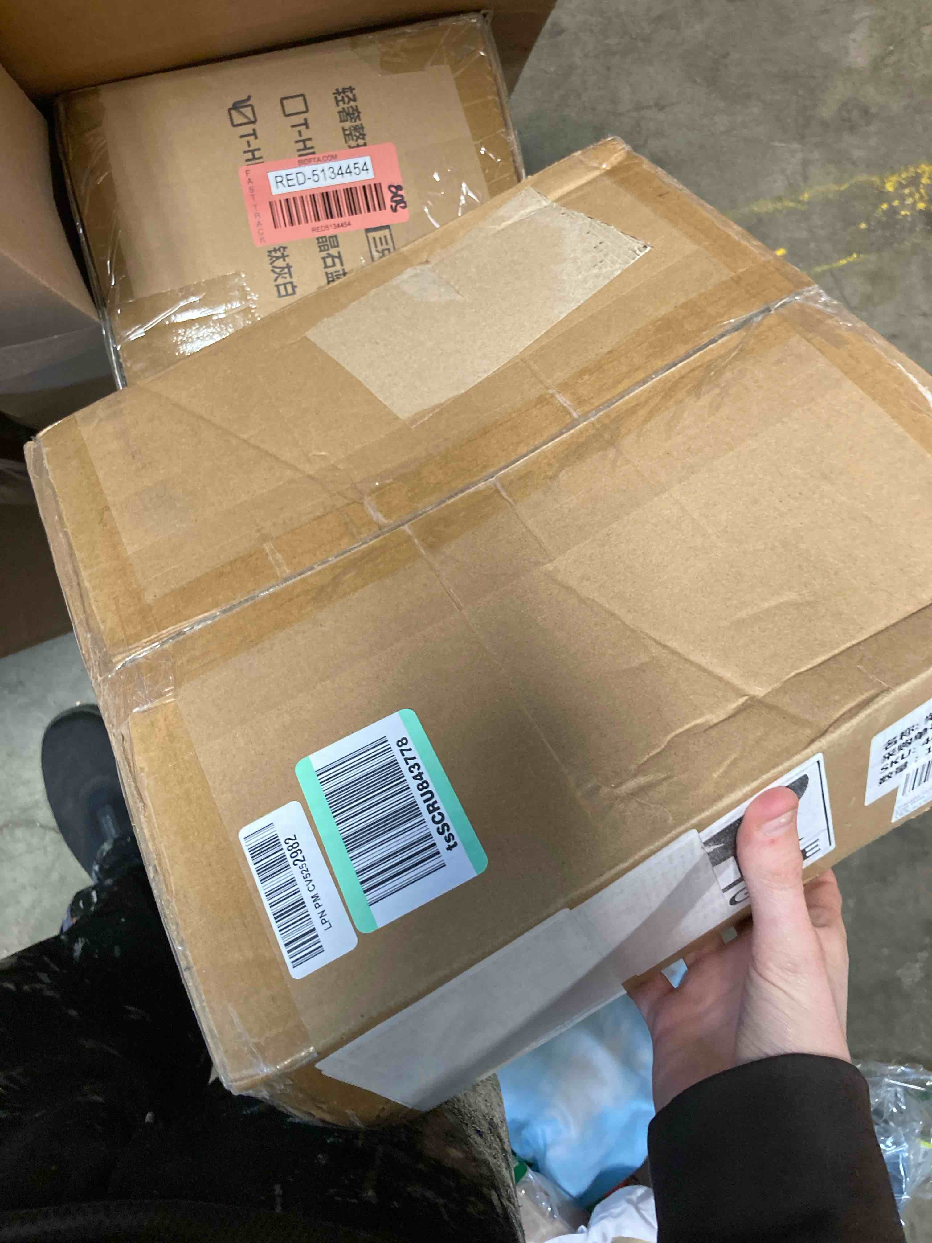 https://s3.amazonaws.com/lotting-images-prod/phillipi/RED5134455_1711566992541.jpeg