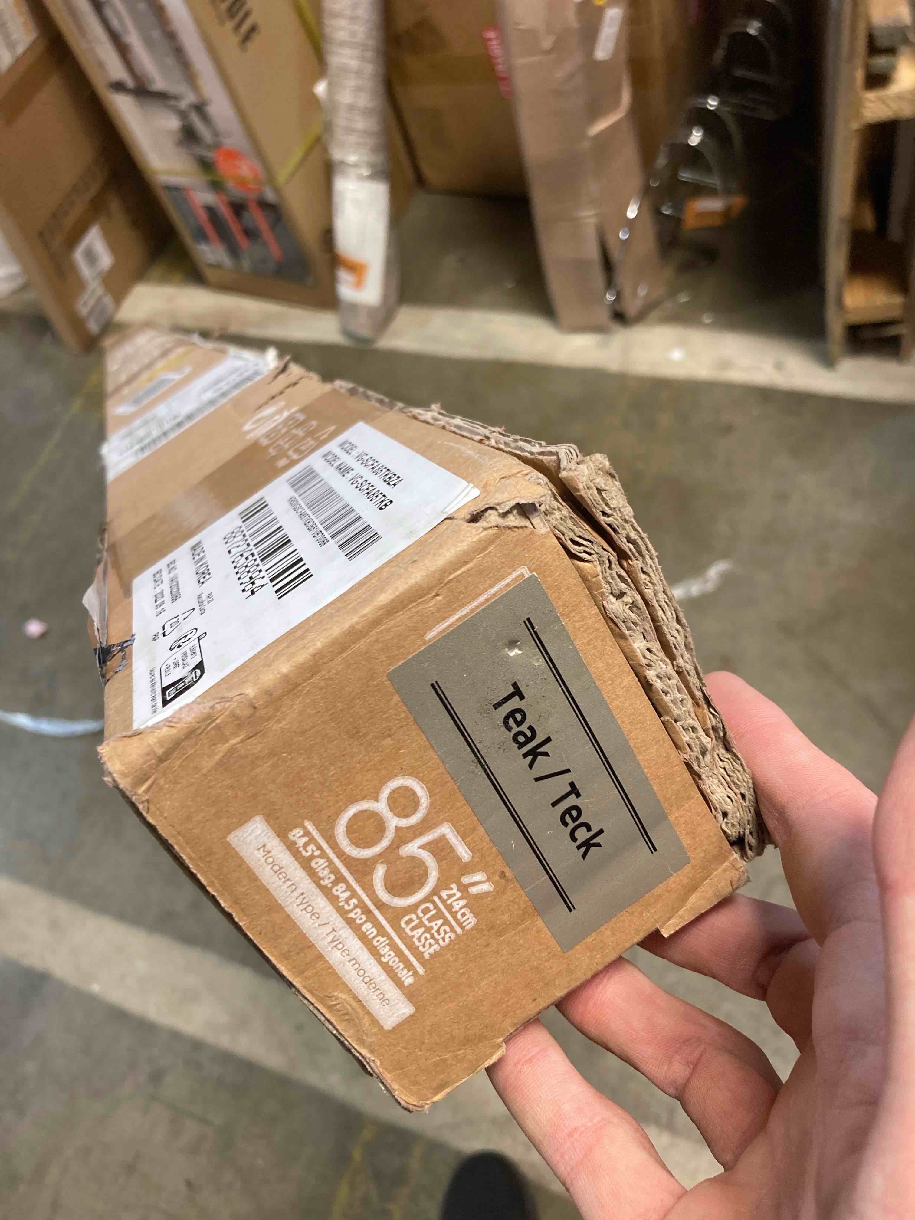 https://s3.amazonaws.com/lotting-images-prod/phillipi/RED5134463_1711568253946.jpeg