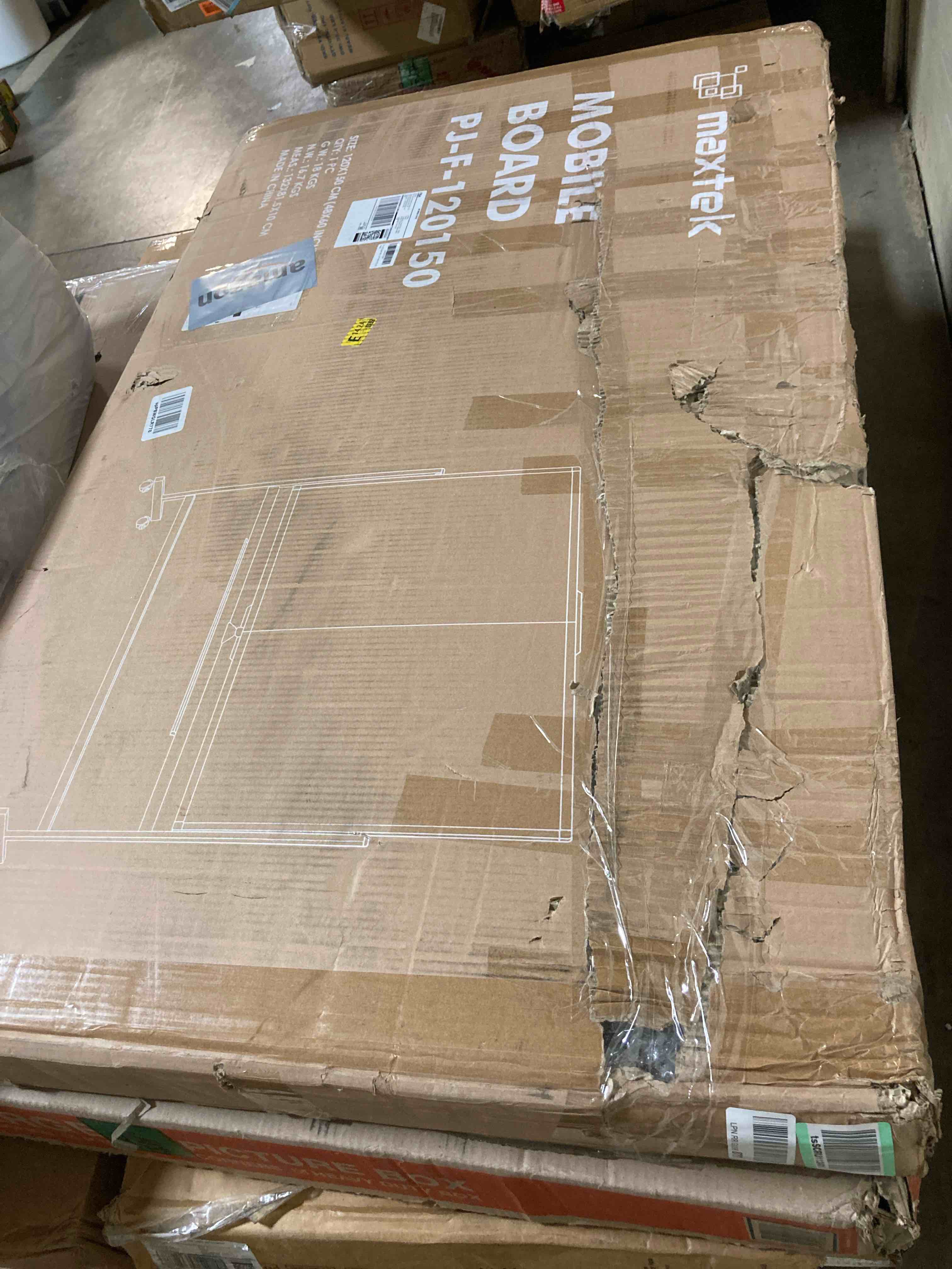 https://s3.amazonaws.com/lotting-images-prod/phillipi/RED5134702_1712336281514.jpeg
