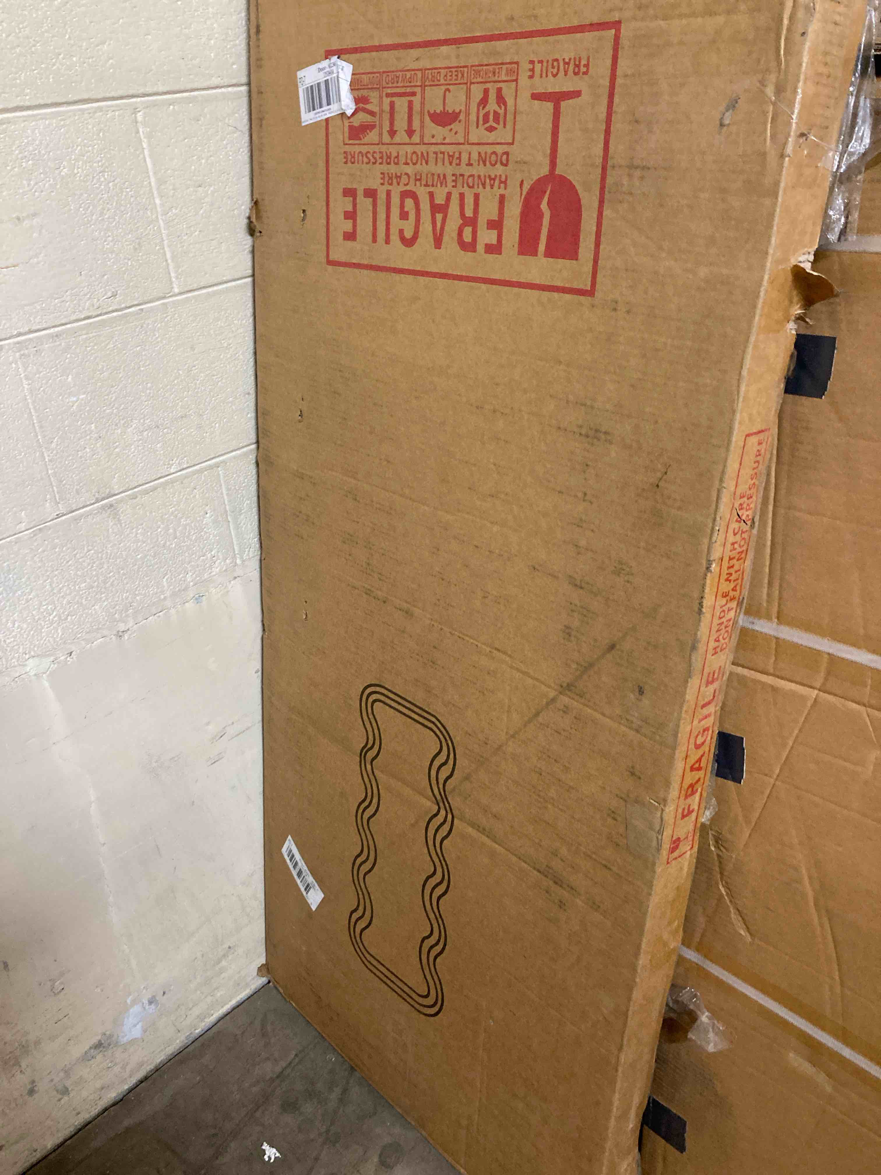https://s3.amazonaws.com/lotting-images-prod/phillipi/RED5134707_1712336922799.jpeg