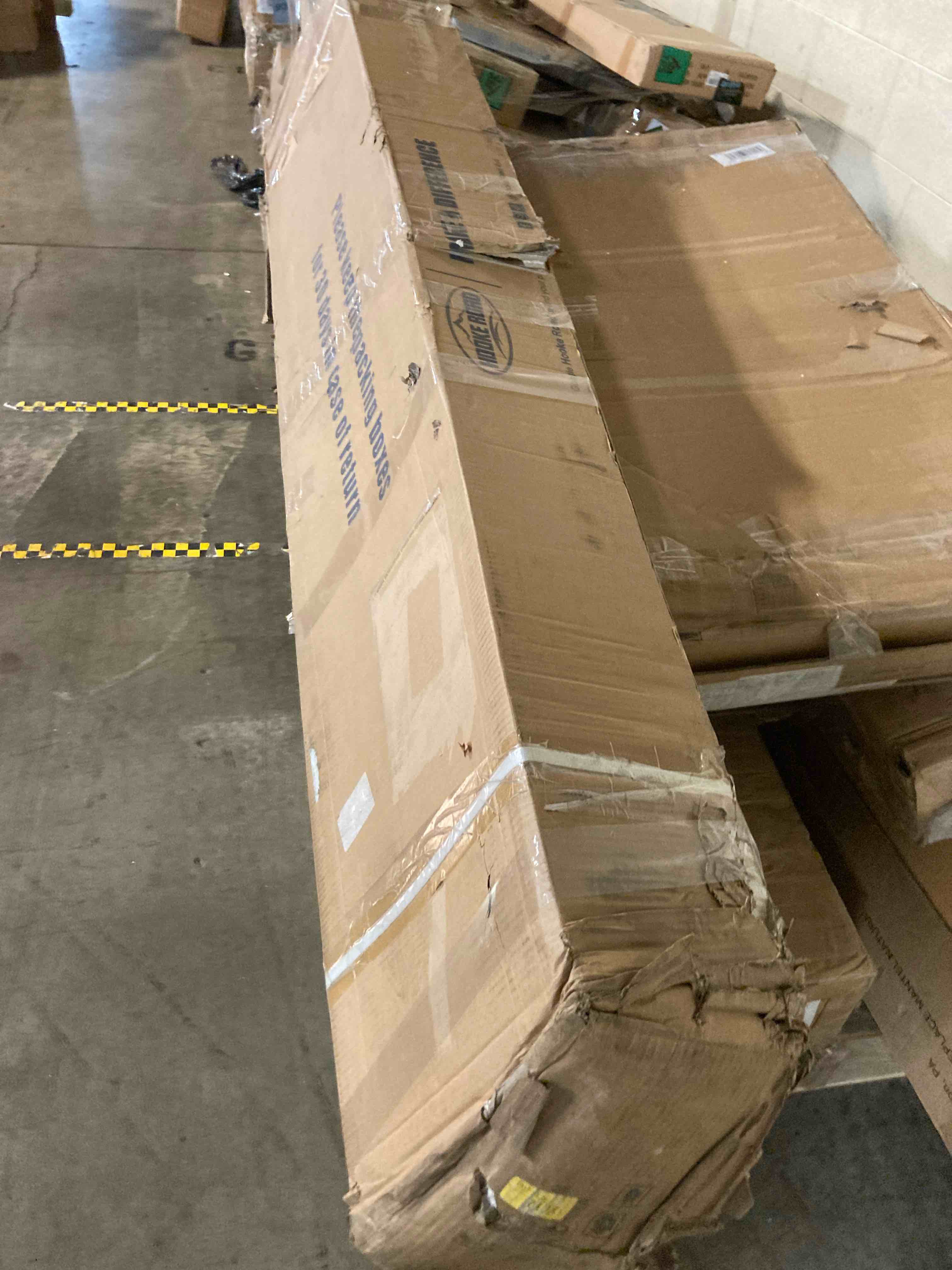 https://s3.amazonaws.com/lotting-images-prod/phillipi/RED5134721_1712338964260.jpeg