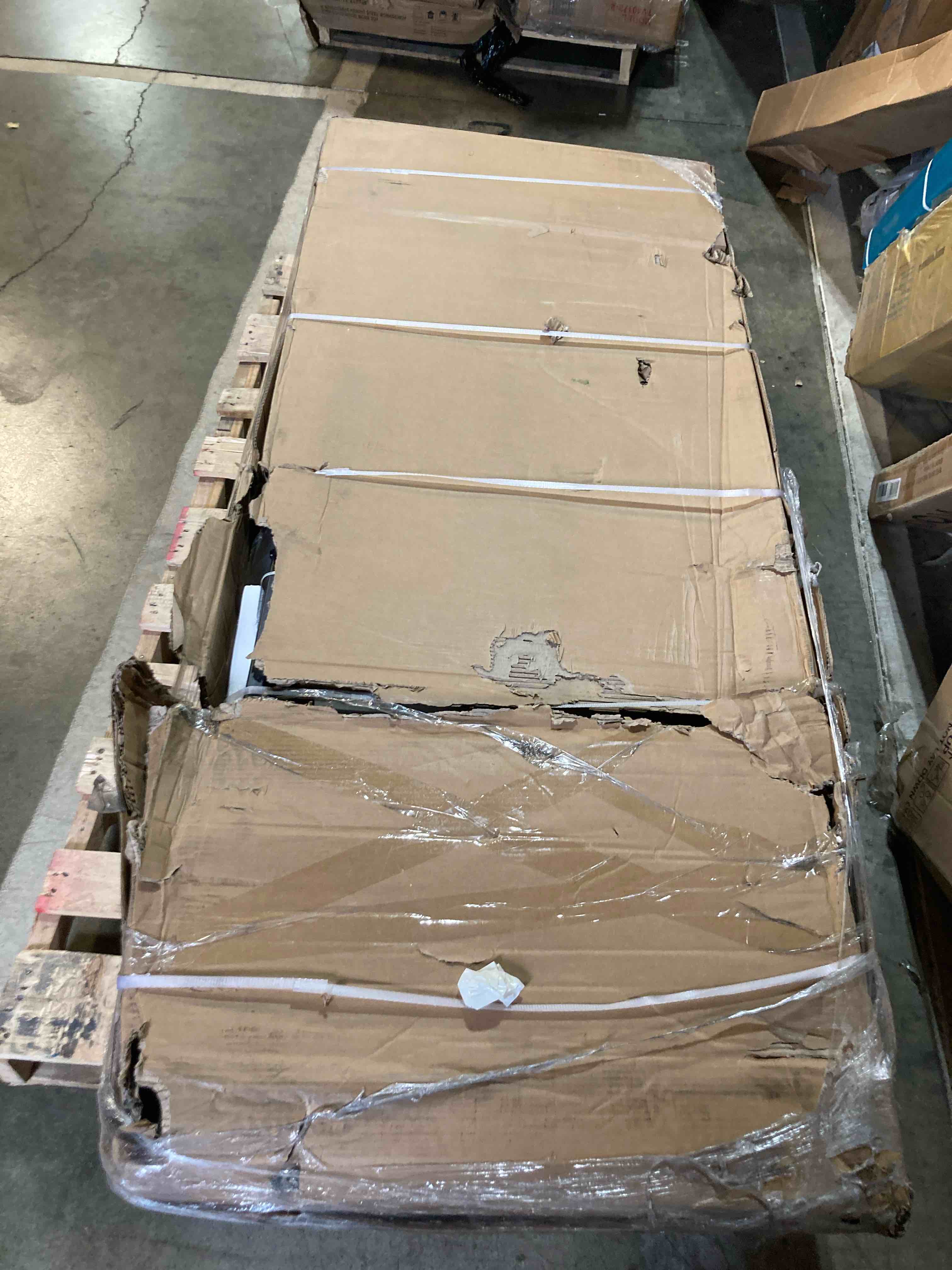 https://s3.amazonaws.com/lotting-images-prod/phillipi/RED5134901_1713972447057.jpeg