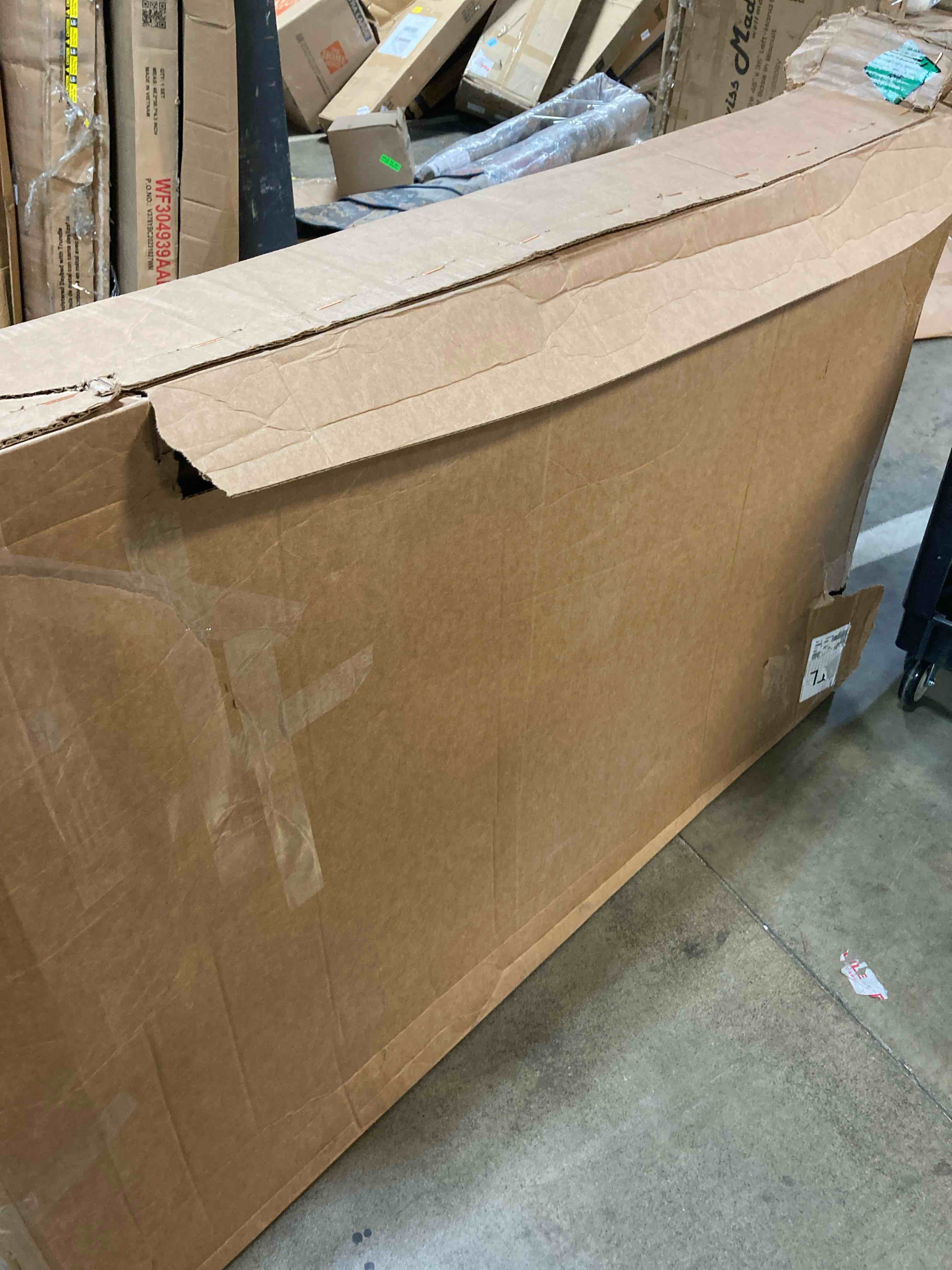 https://s3.amazonaws.com/lotting-images-prod/phillipi/RED5134940_1713982241462.jpeg