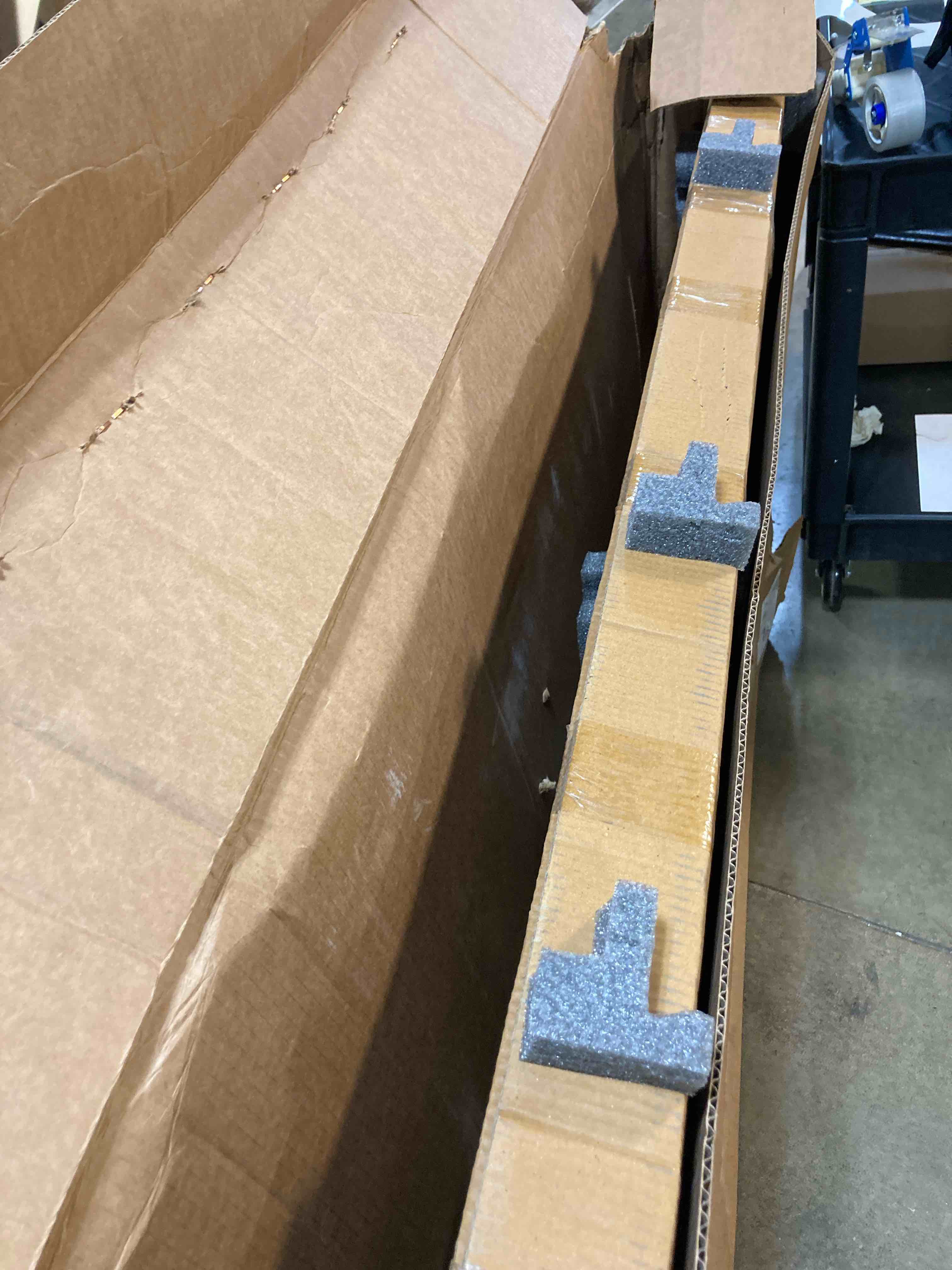 https://s3.amazonaws.com/lotting-images-prod/phillipi/RED5134940_1713982244442.jpeg