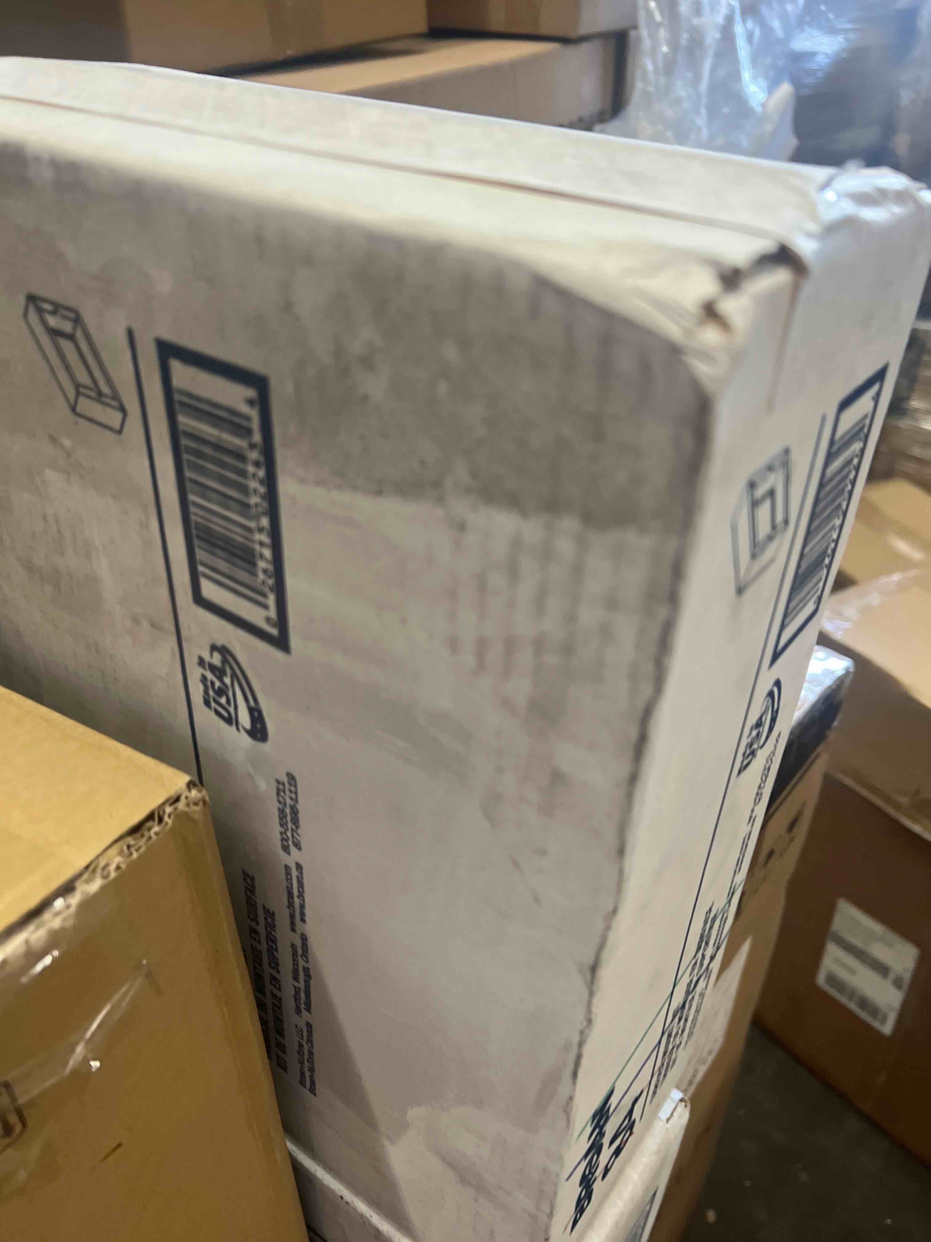 https://s3.amazonaws.com/lotting-images-prod/phillipi/RED5135577_1721066808031.jpeg