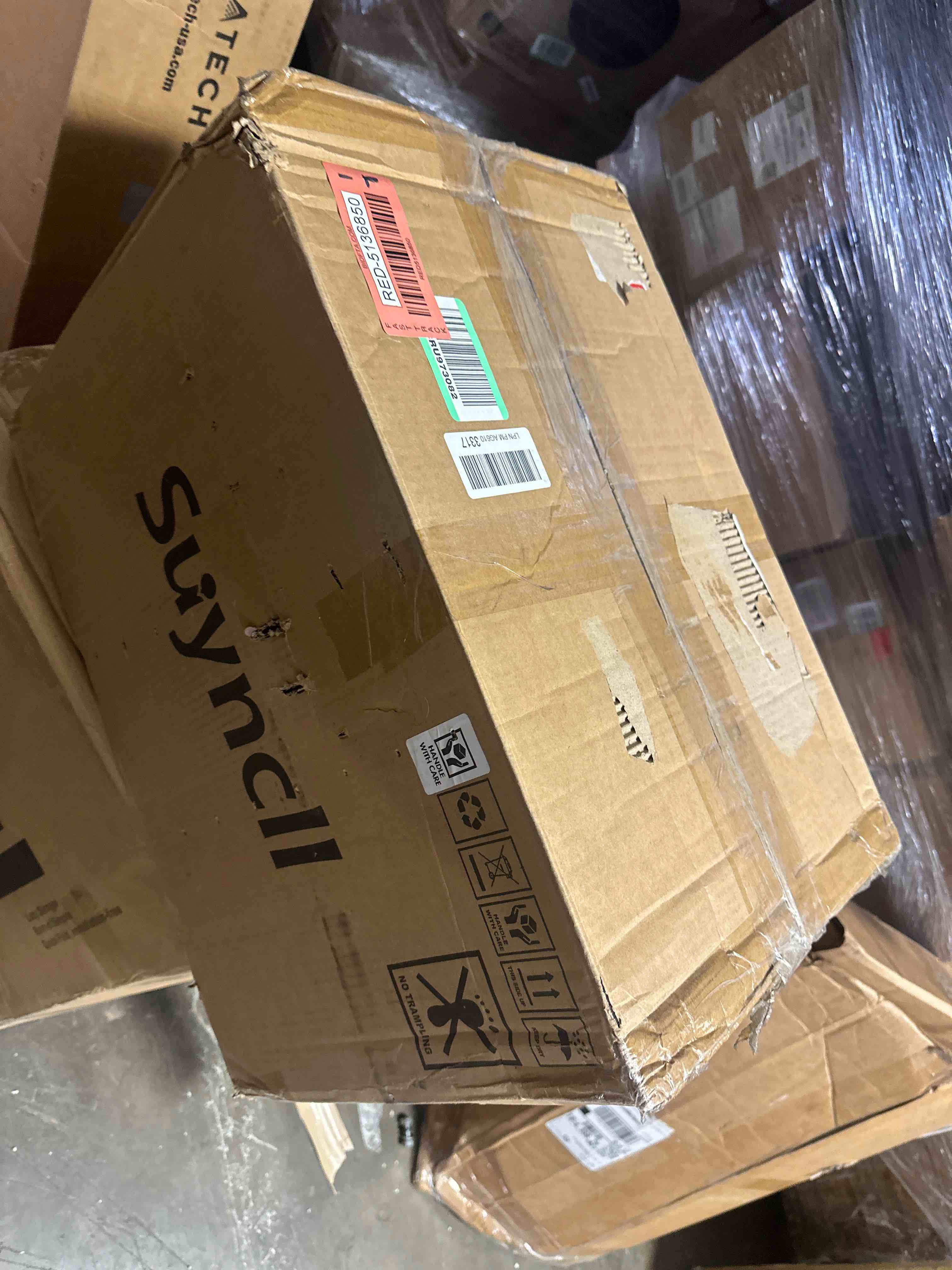 https://s3.amazonaws.com/lotting-images-prod/phillipi/RED5136850_1710953313058.jpeg