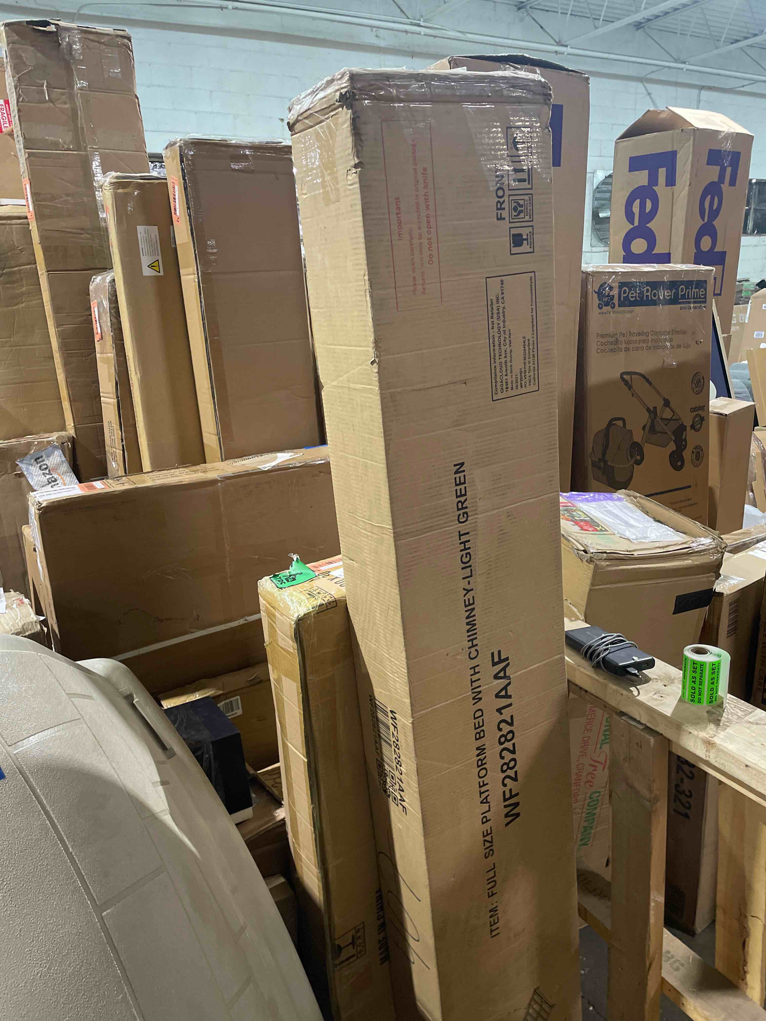 https://s3.amazonaws.com/lotting-images-prod/phillipi/RED5137445_1711391891386.jpeg