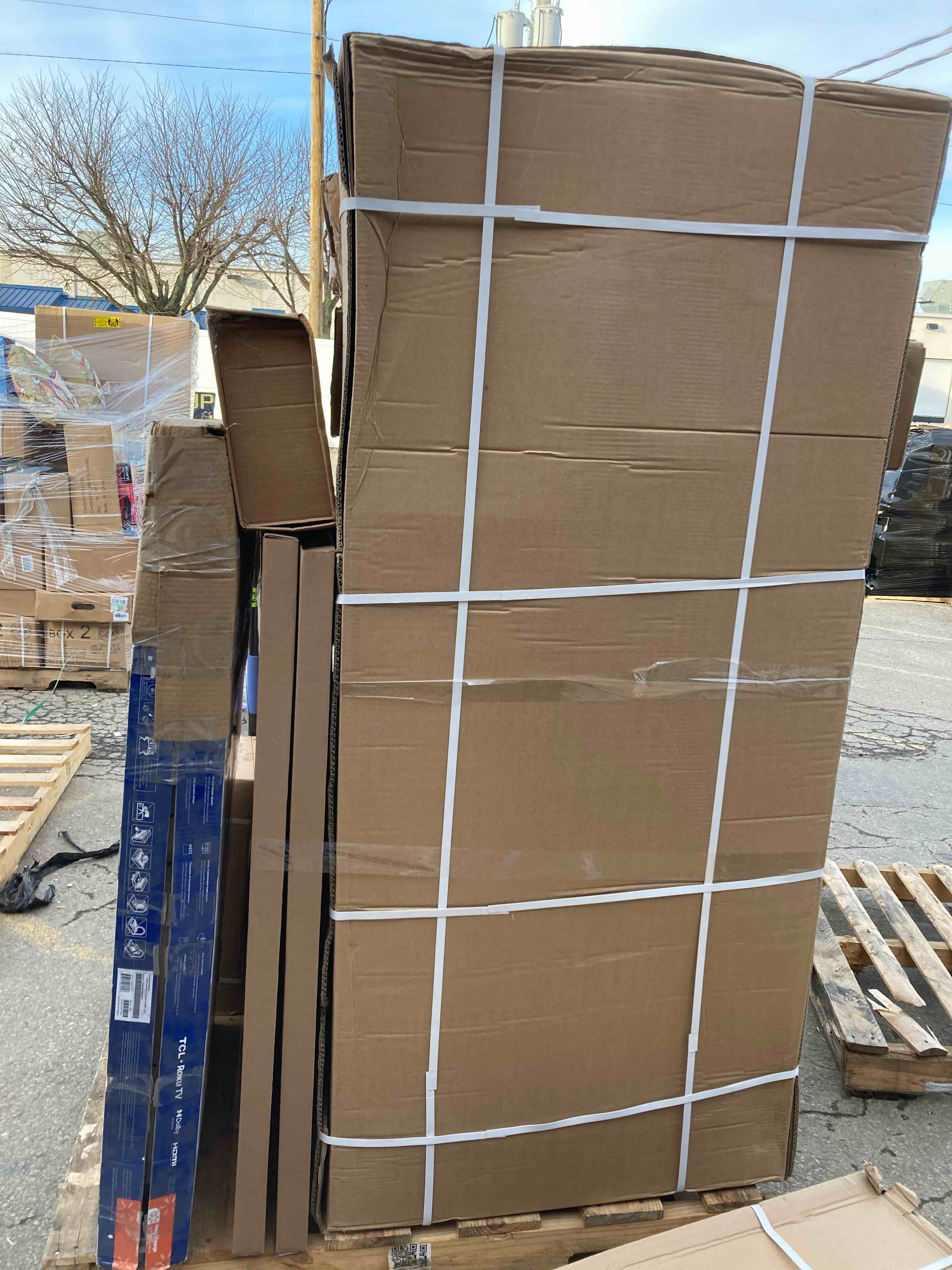 https://s3.amazonaws.com/lotting-images-prod/phillipi/RED5139850_1707342313922.jpeg