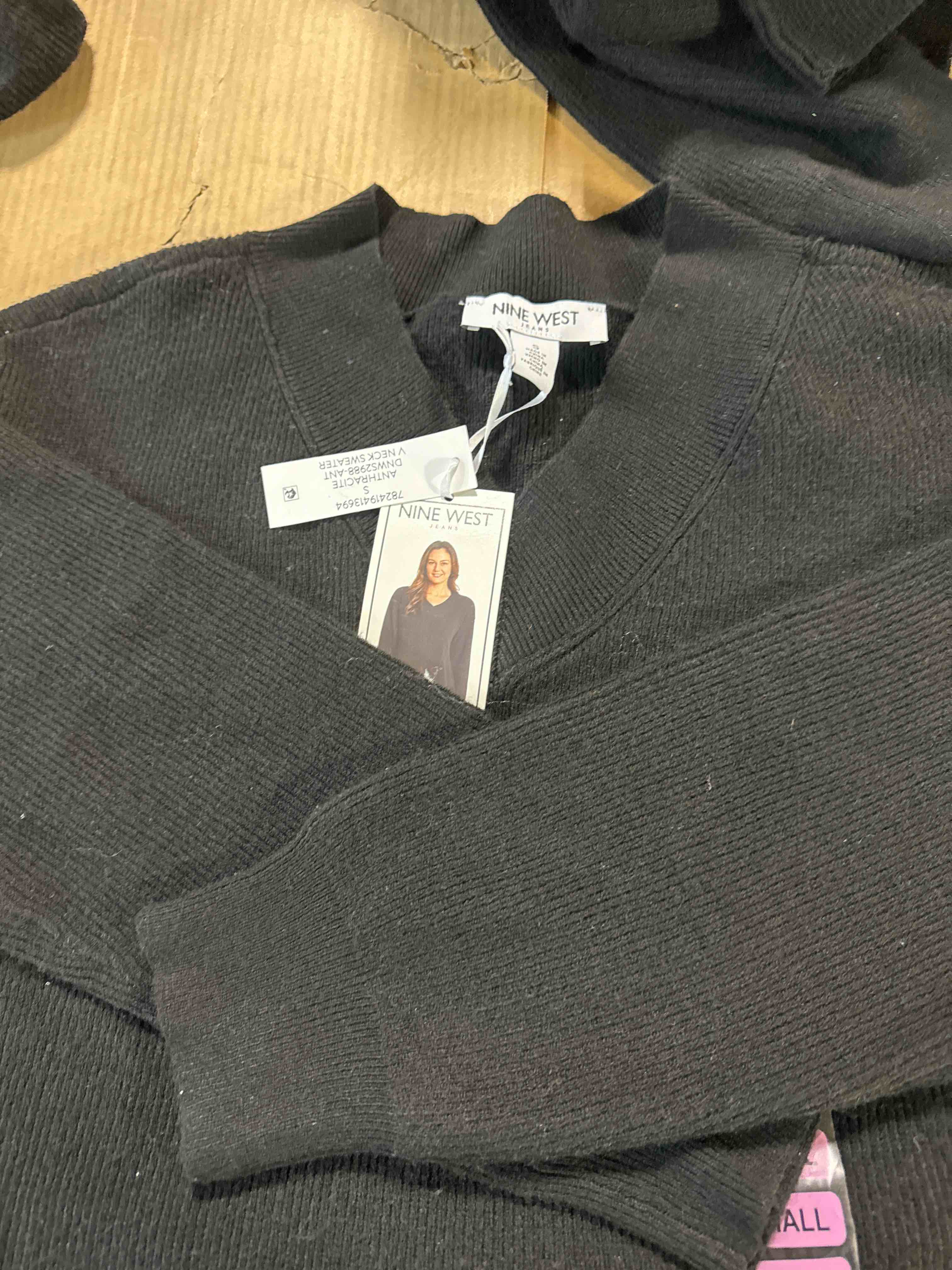 https://s3.amazonaws.com/lotting-images-prod/phillipi/RED5140695_1707751660272.jpeg