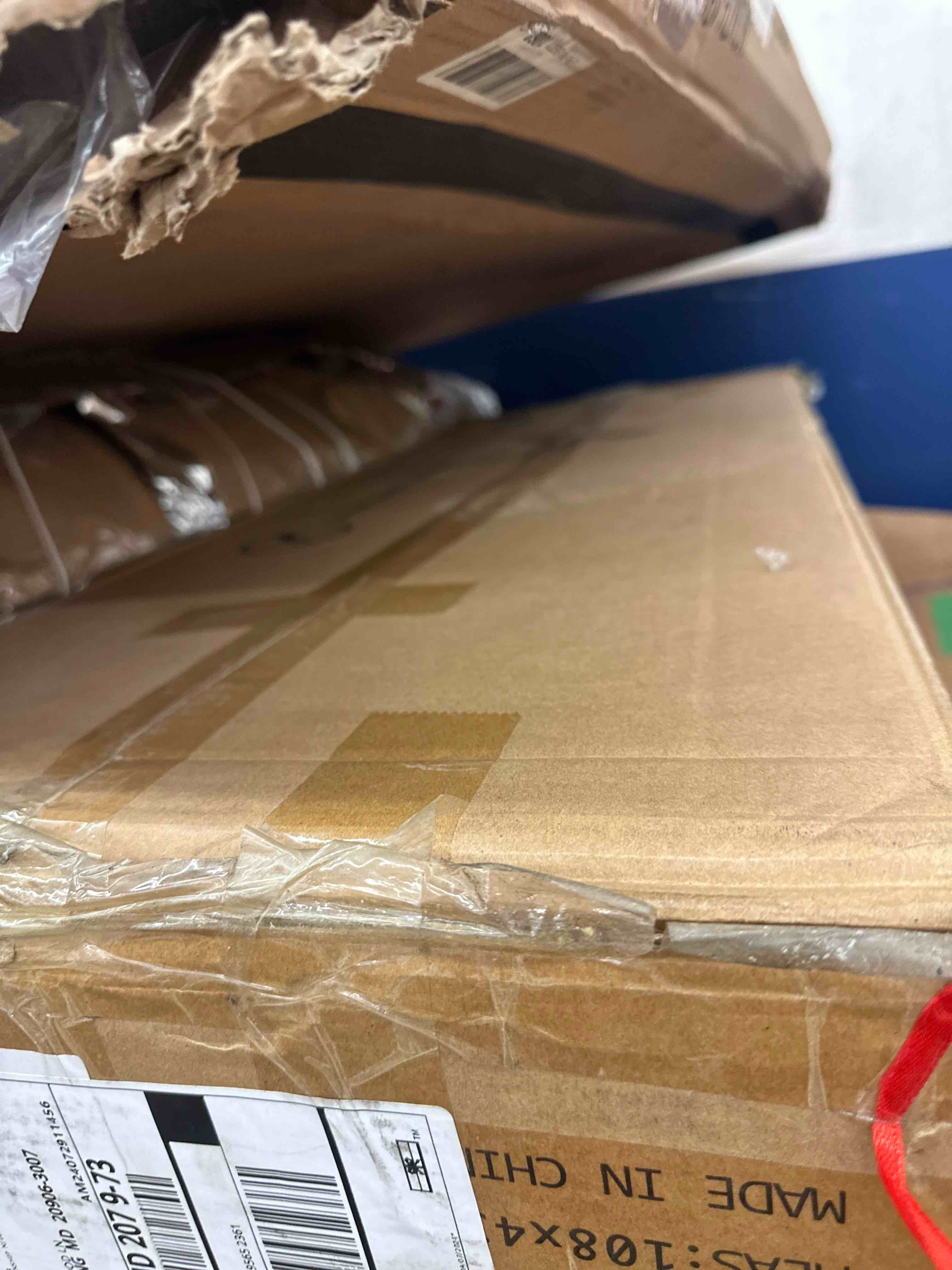 https://s3.amazonaws.com/lotting-images-prod/phillipi/RED5141169_1728314794237.jpeg