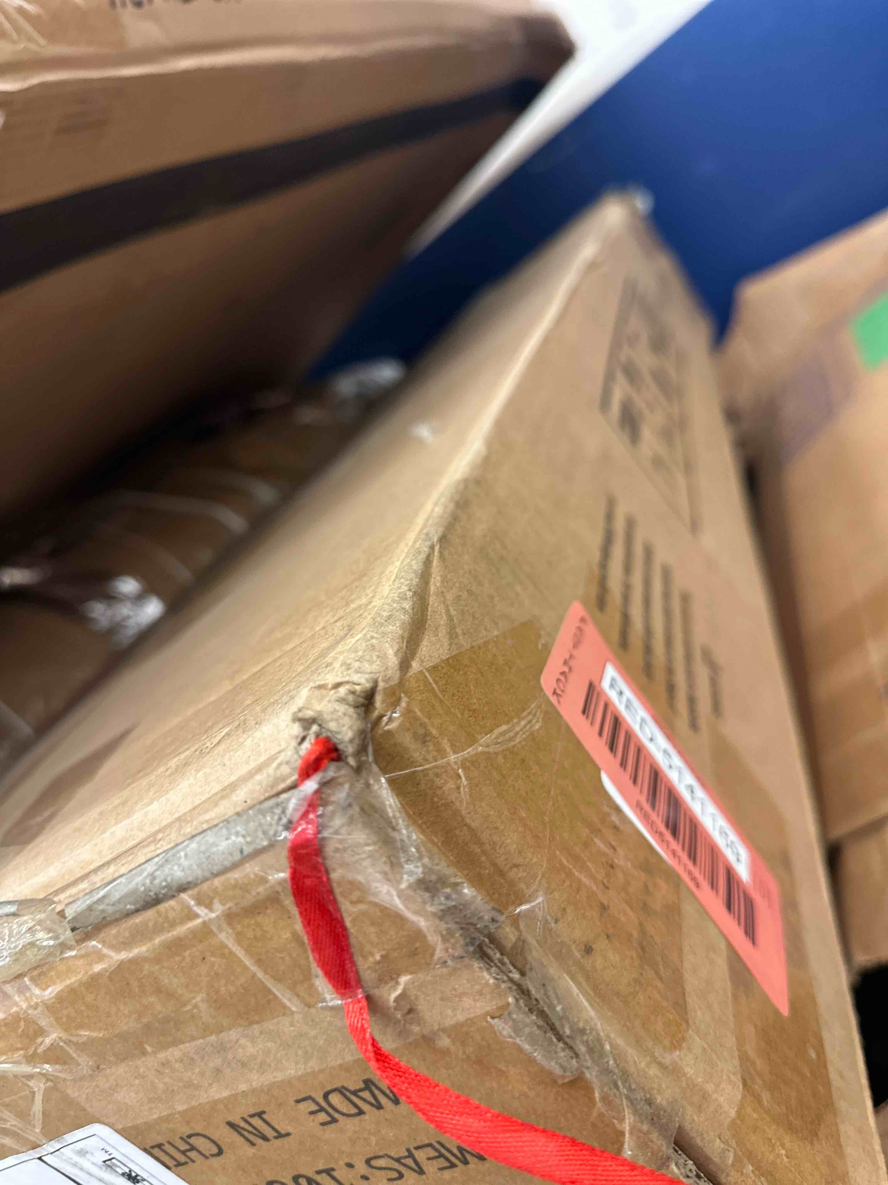 https://s3.amazonaws.com/lotting-images-prod/phillipi/RED5141169_1728314795792.jpeg