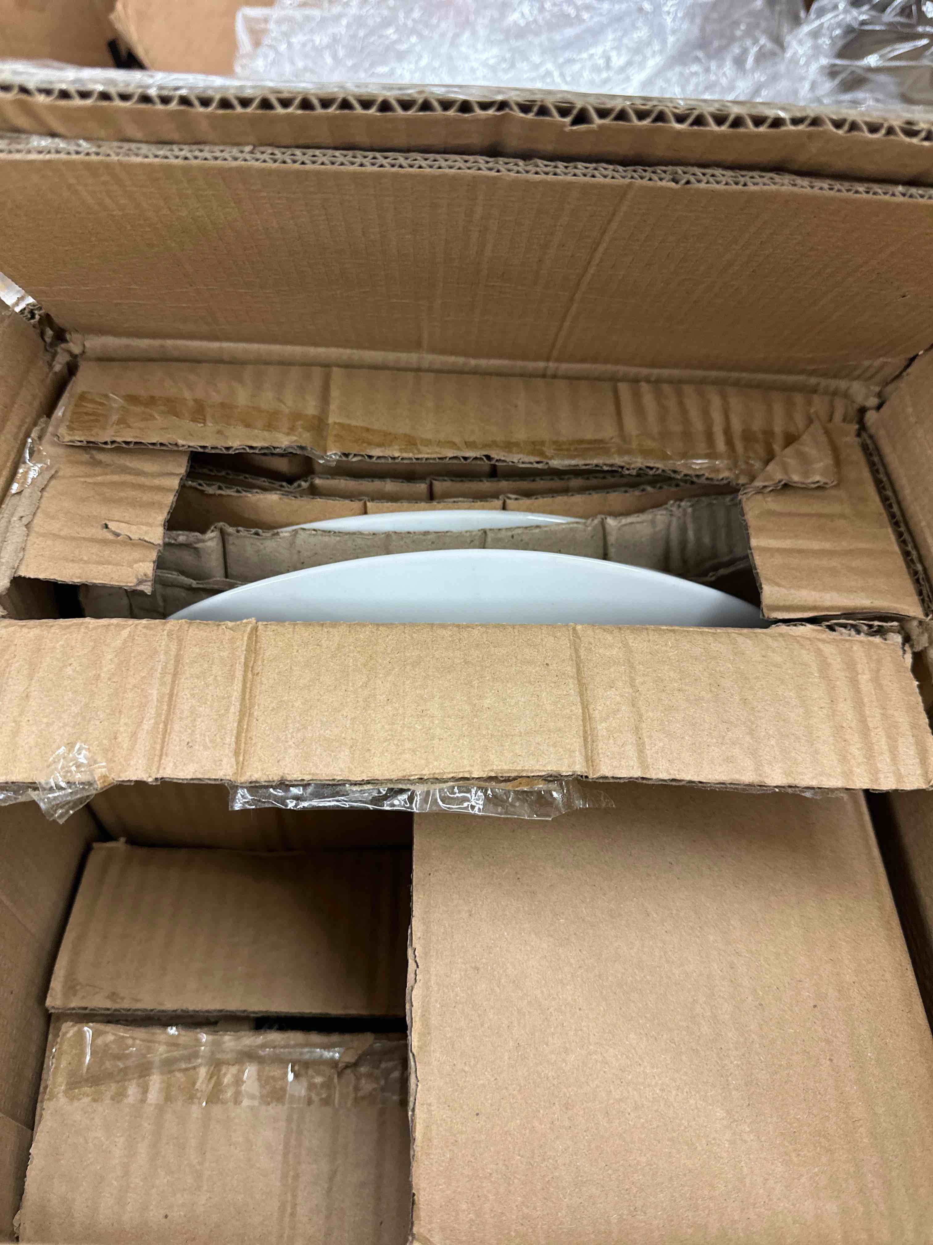 https://s3.amazonaws.com/lotting-images-prod/phillipi/RED5141358_1729269104753.jpeg