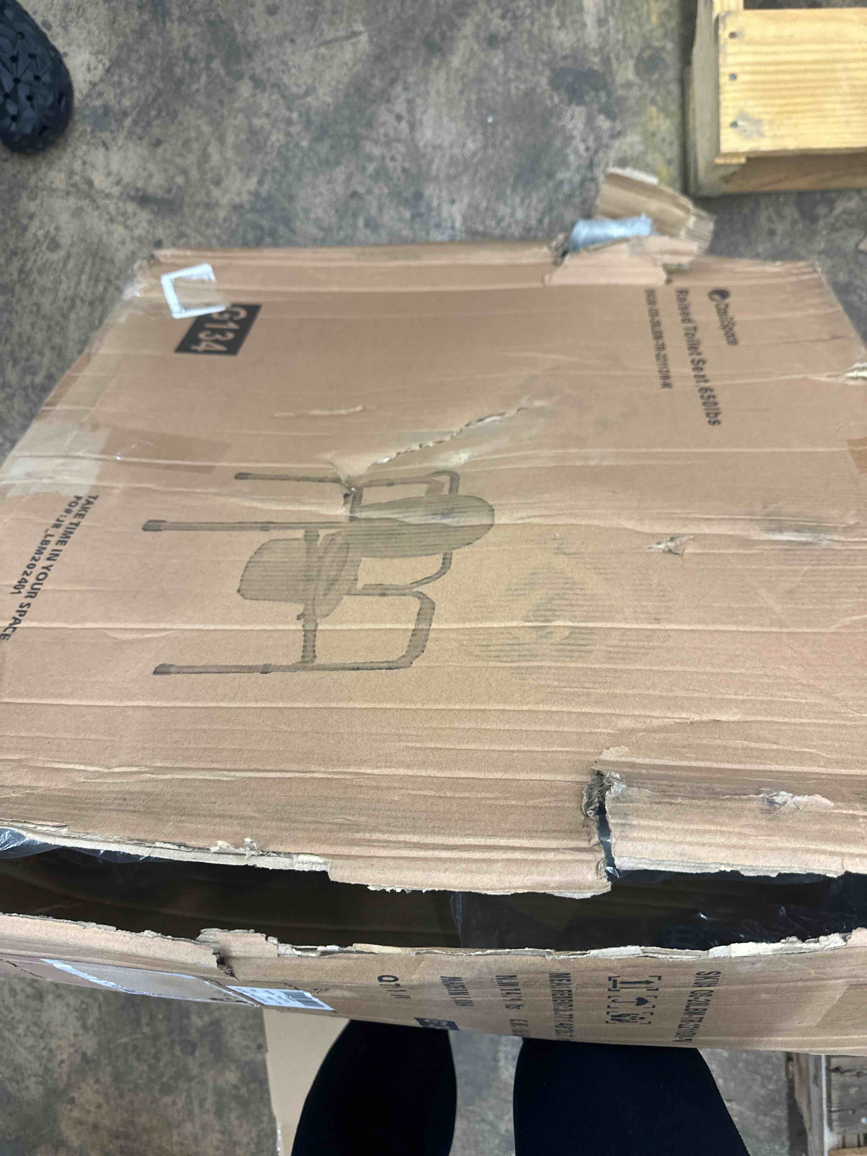 https://s3.amazonaws.com/lotting-images-prod/phillipi/RED5141978_1730994640452.jpeg