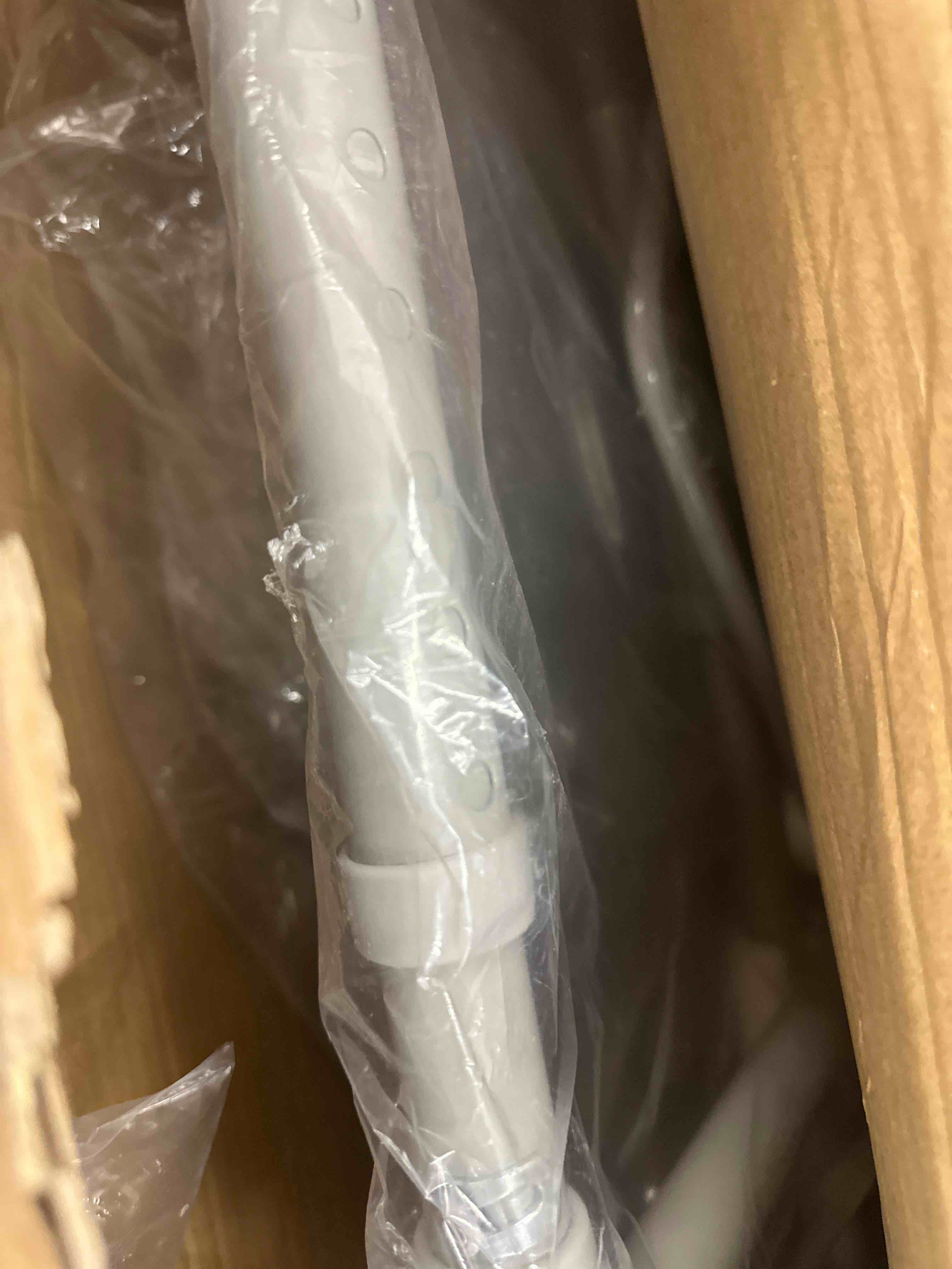 https://s3.amazonaws.com/lotting-images-prod/phillipi/RED5141978_1730994643623.jpeg