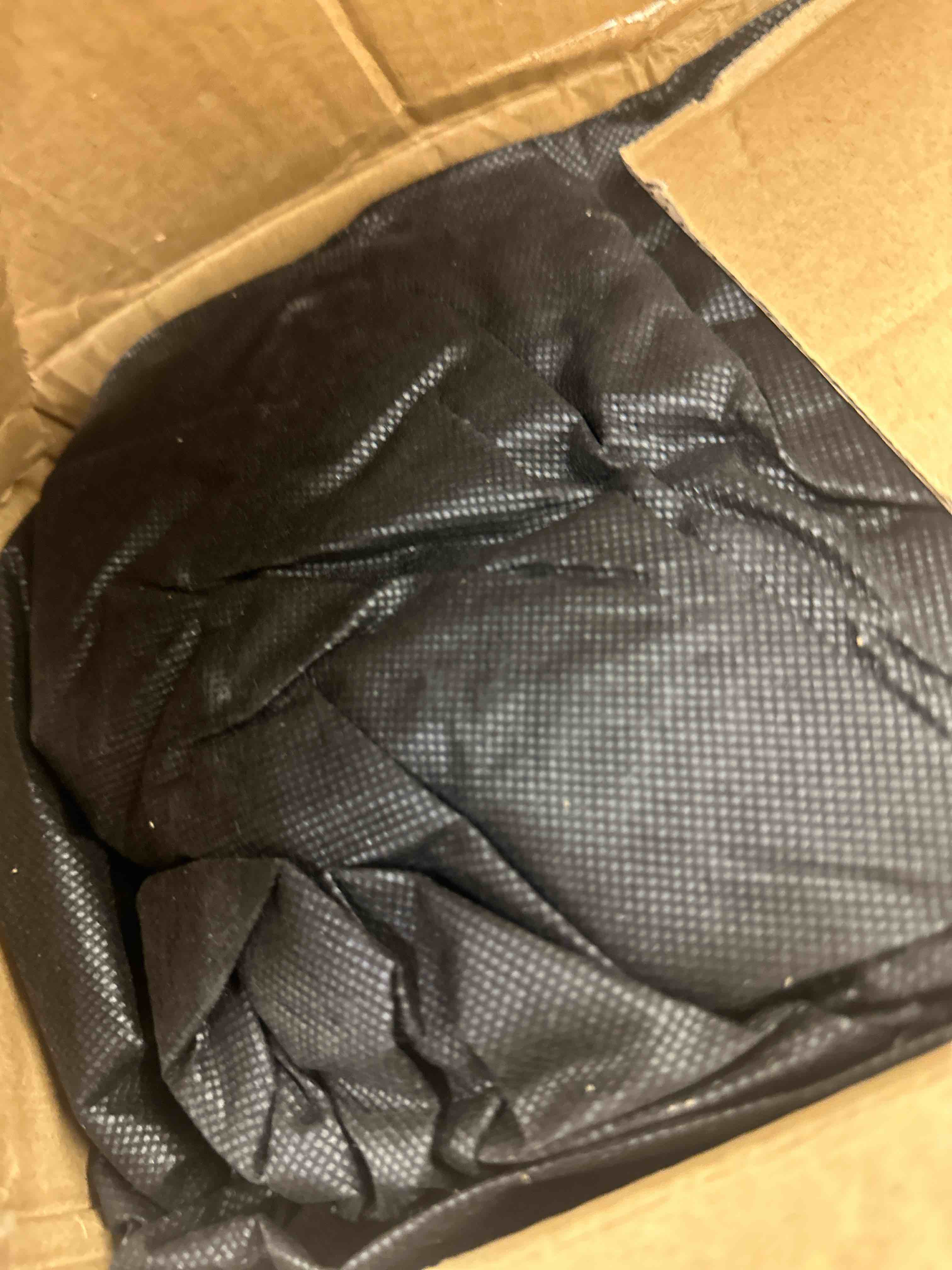 https://s3.amazonaws.com/lotting-images-prod/phillipi/RED5142032_1731083970633.jpeg