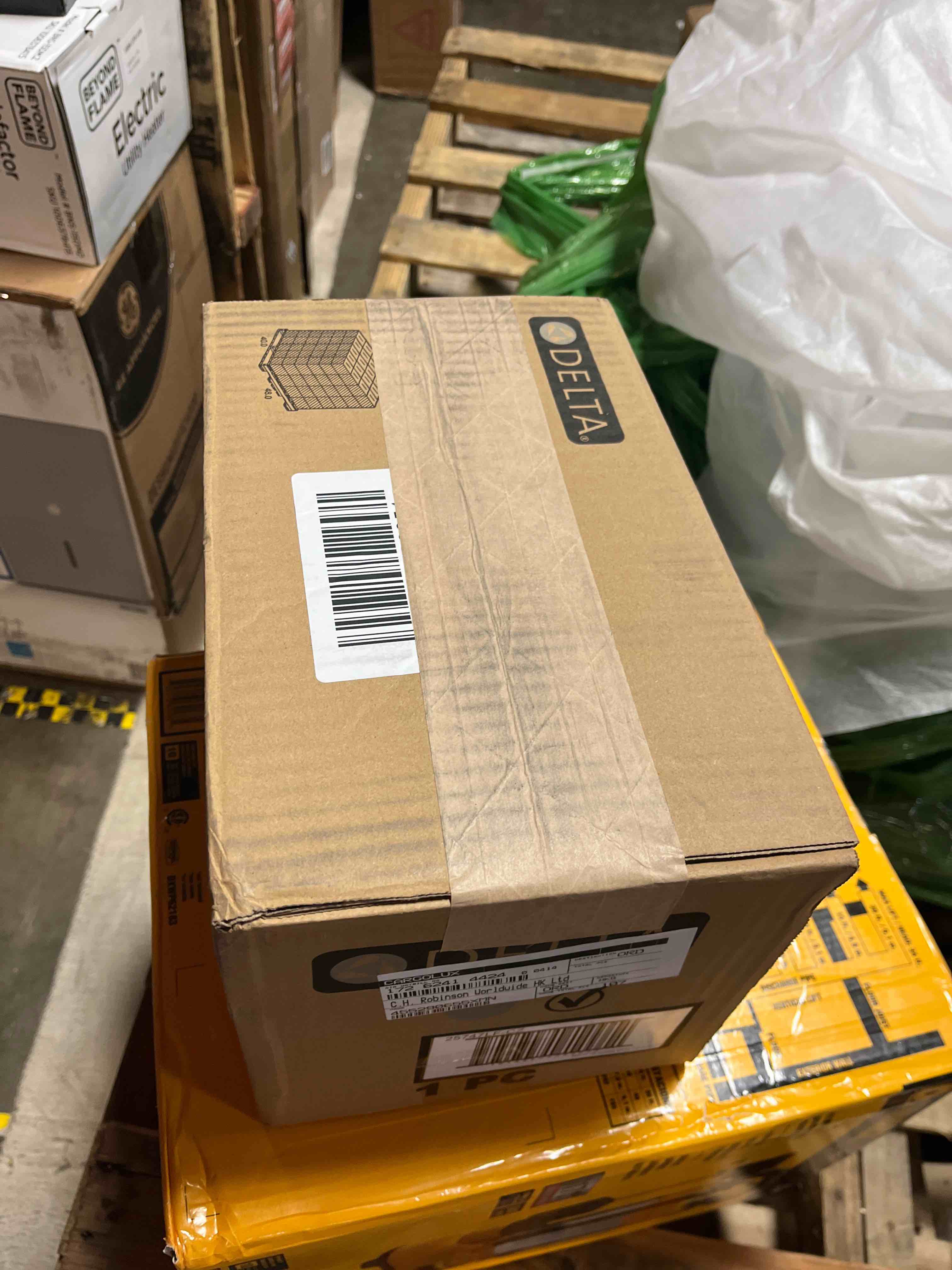 https://s3.amazonaws.com/lotting-images-prod/phillipi/RED5142611_1708635364116.jpeg