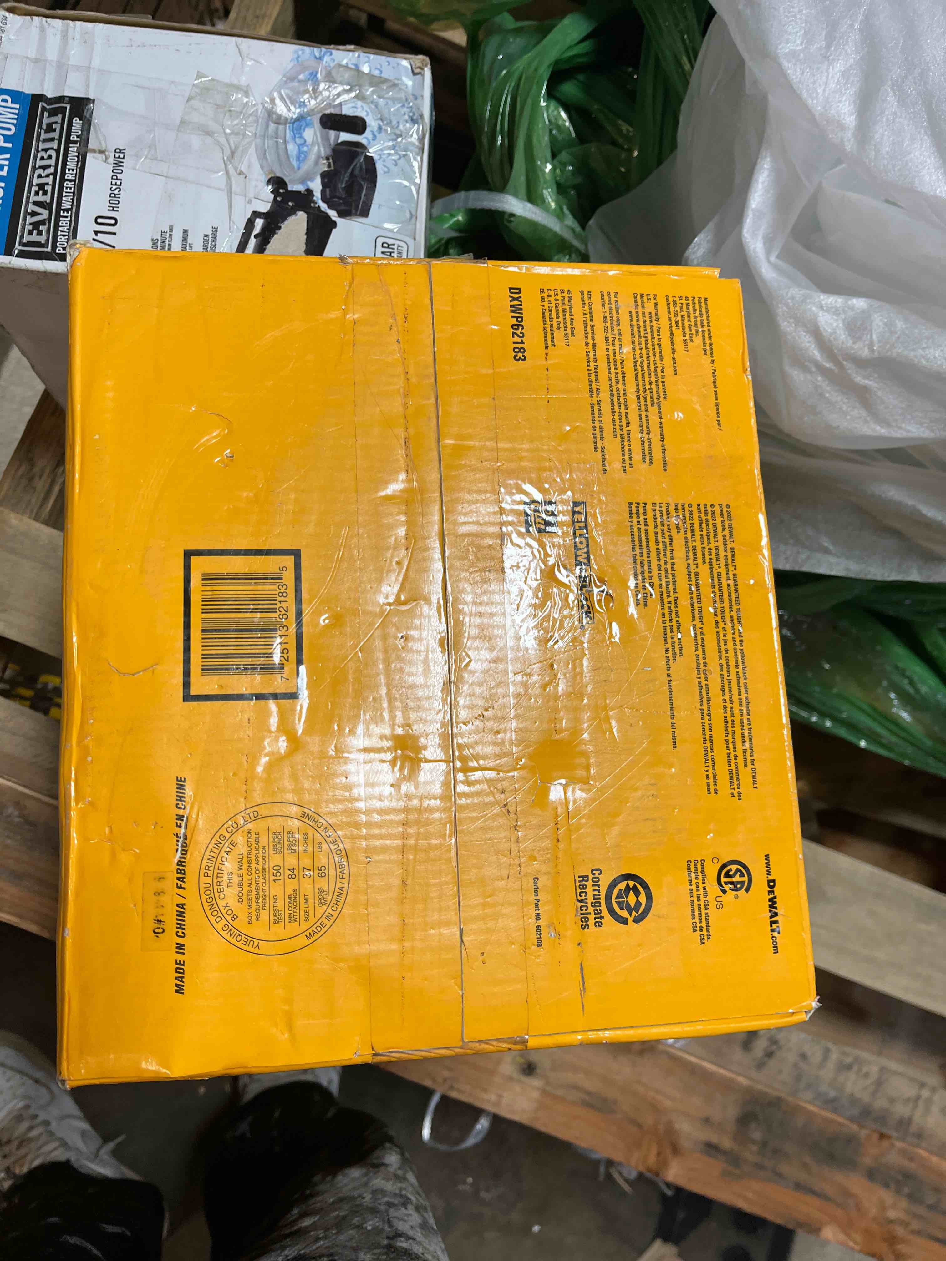 https://s3.amazonaws.com/lotting-images-prod/phillipi/RED5142612_1708635404175.jpeg