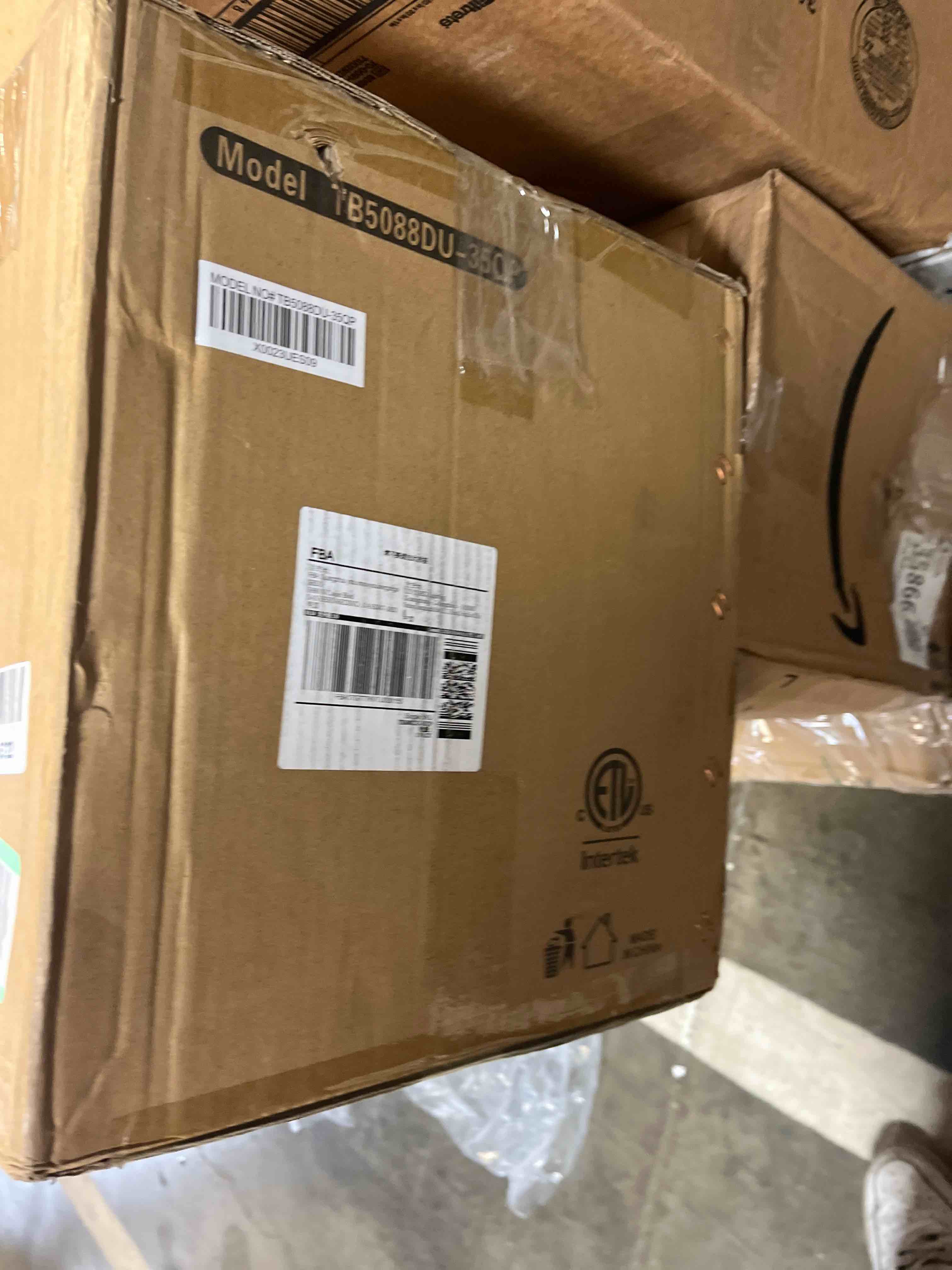 https://s3.amazonaws.com/lotting-images-prod/phillipi/RED5142614_1708635560637.jpeg