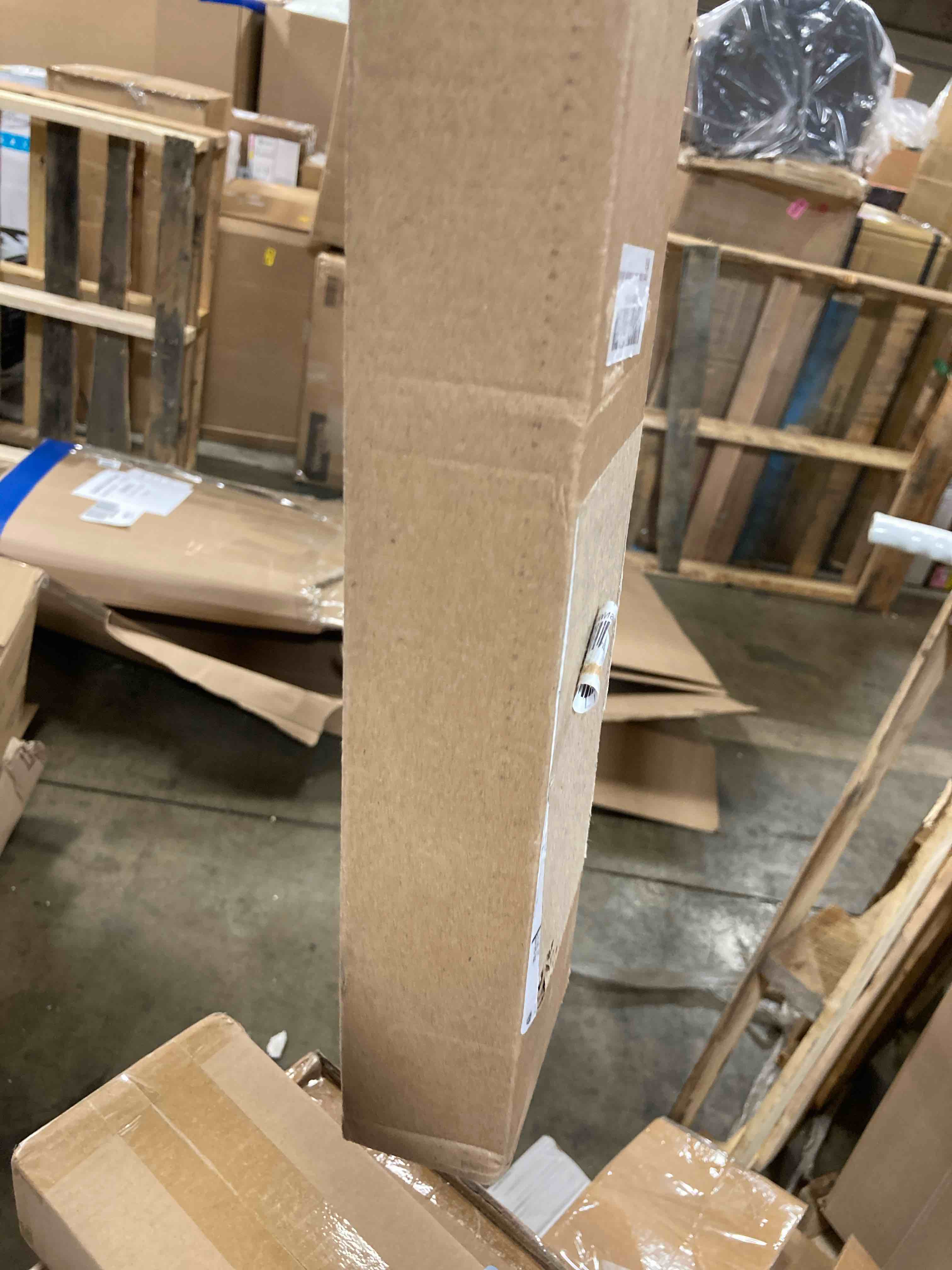 https://s3.amazonaws.com/lotting-images-prod/phillipi/RED5142946_1709742704298.jpeg