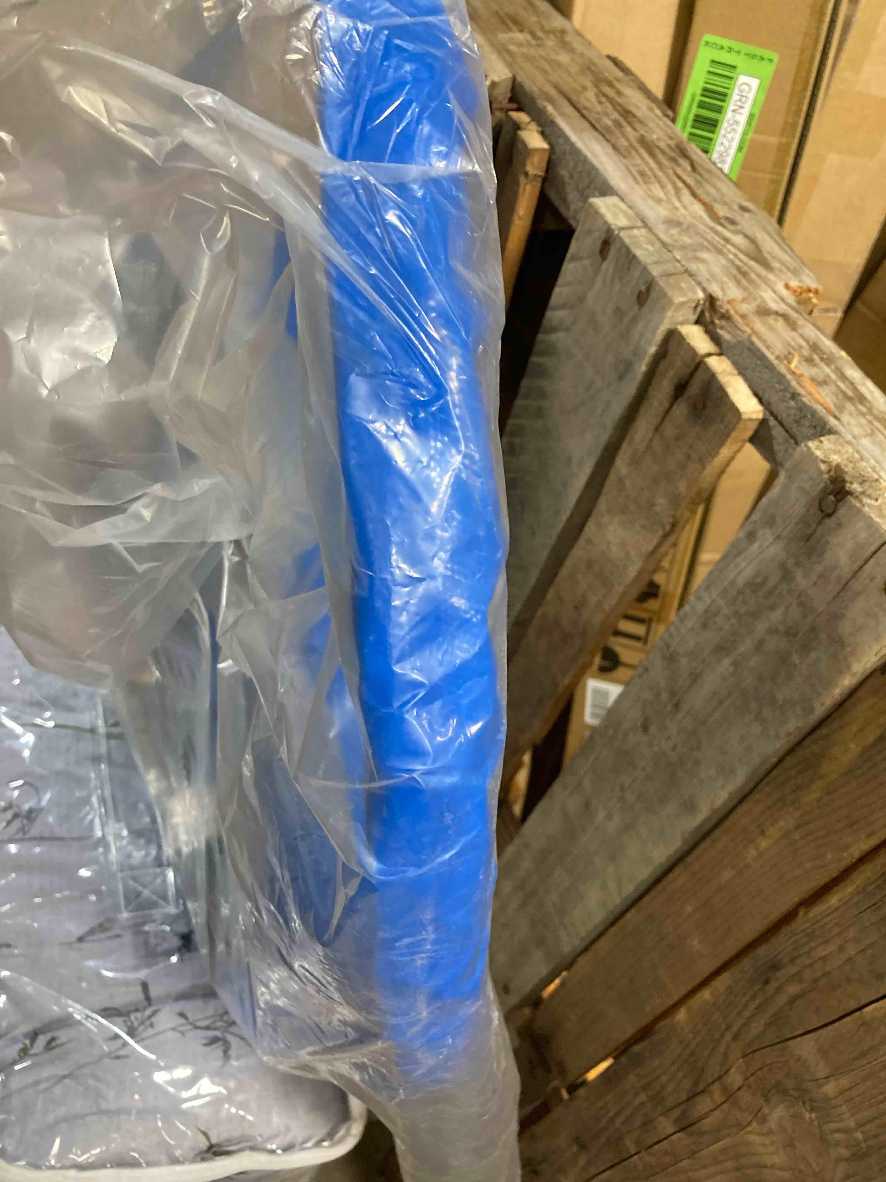 https://s3.amazonaws.com/lotting-images-prod/phillipi/RED5142961_1709740666026.jpeg