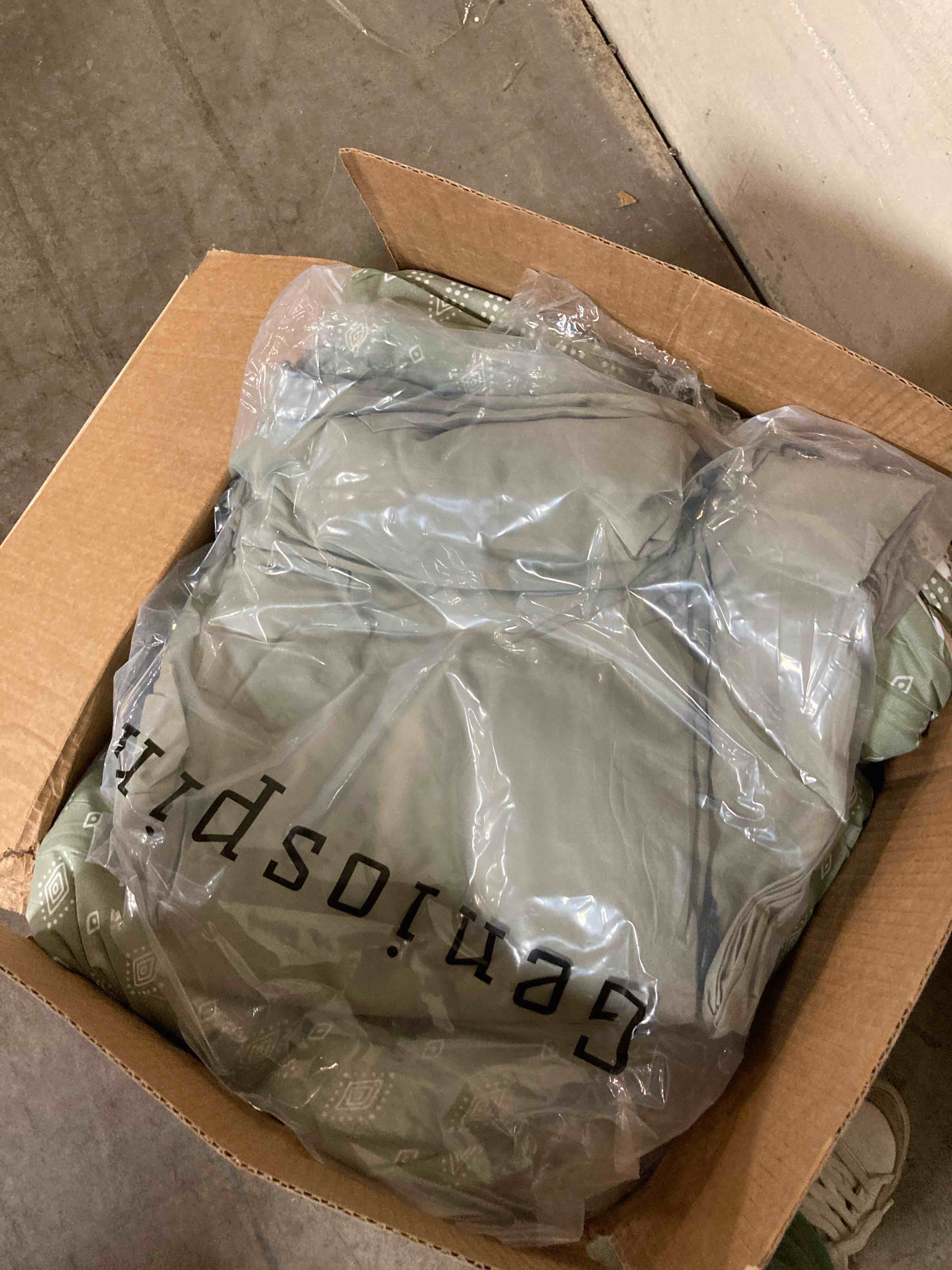 https://s3.amazonaws.com/lotting-images-prod/phillipi/RED5143237_1710180786177.jpeg
