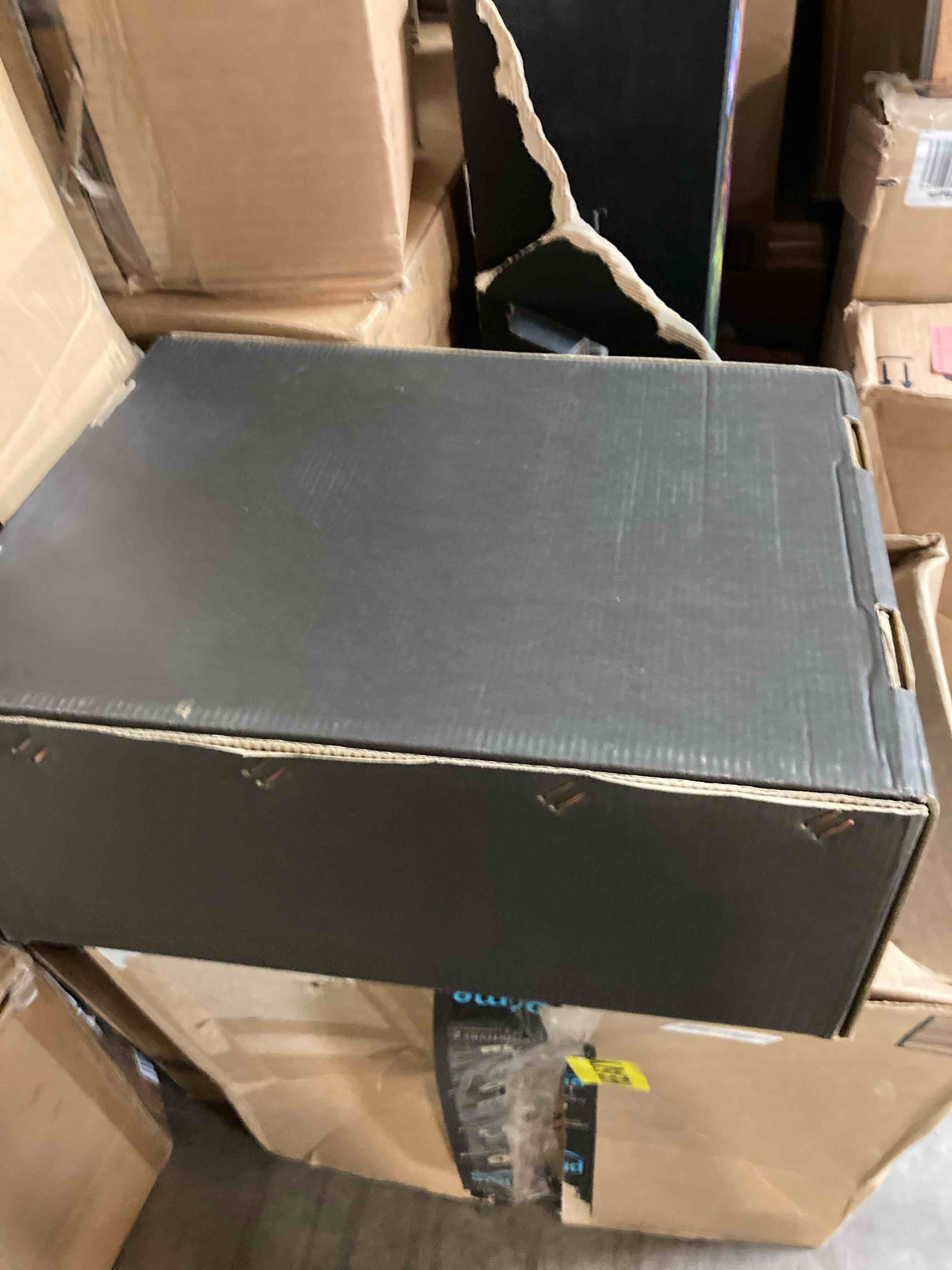 https://s3.amazonaws.com/lotting-images-prod/phillipi/RED5143266_1710184118333.jpeg