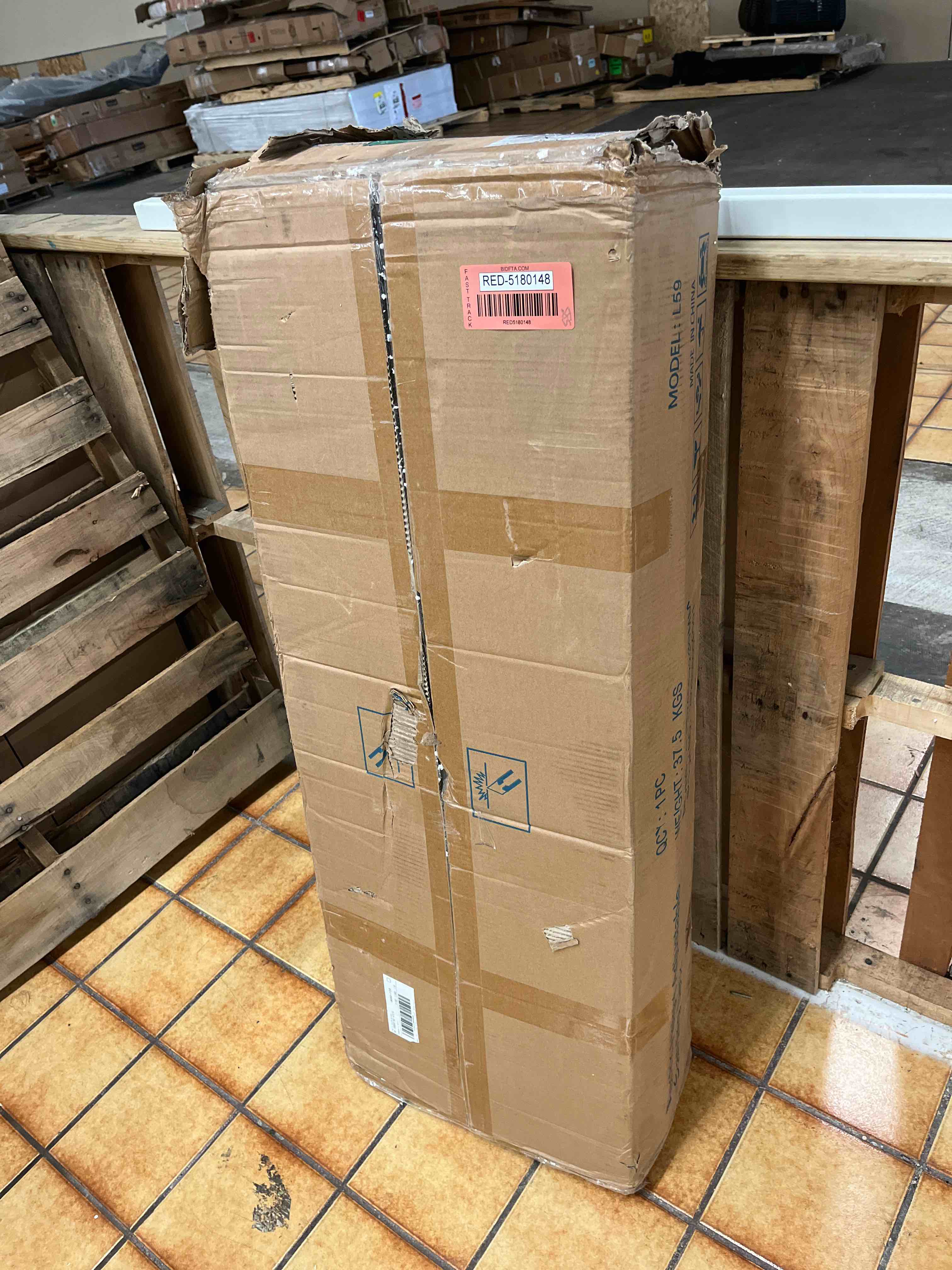 https://s3.amazonaws.com/lotting-images-prod/phillipi/RED5180148_1695153378668.jpeg