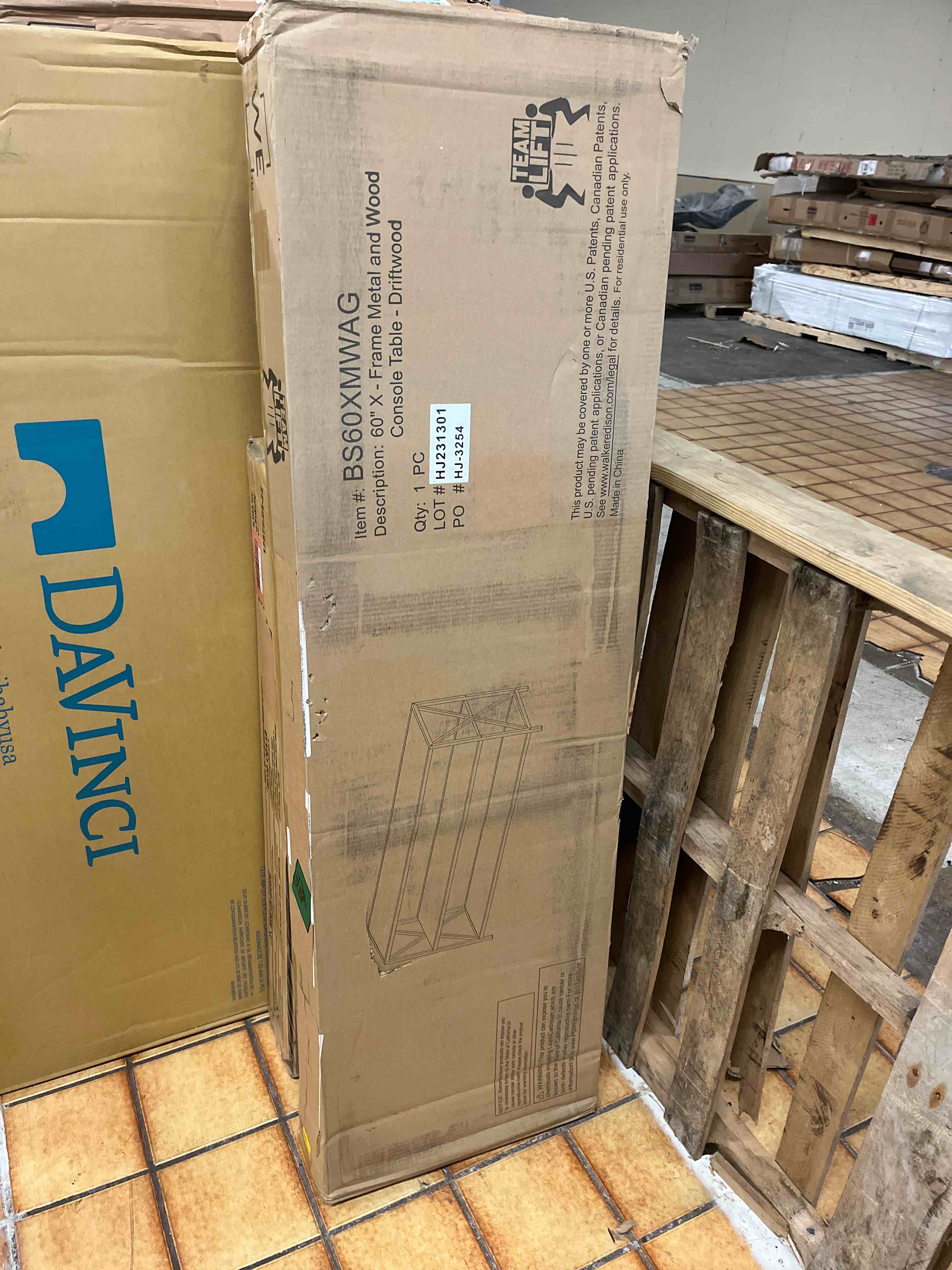 https://s3.amazonaws.com/lotting-images-prod/phillipi/RED5180157_1695151657409.jpeg