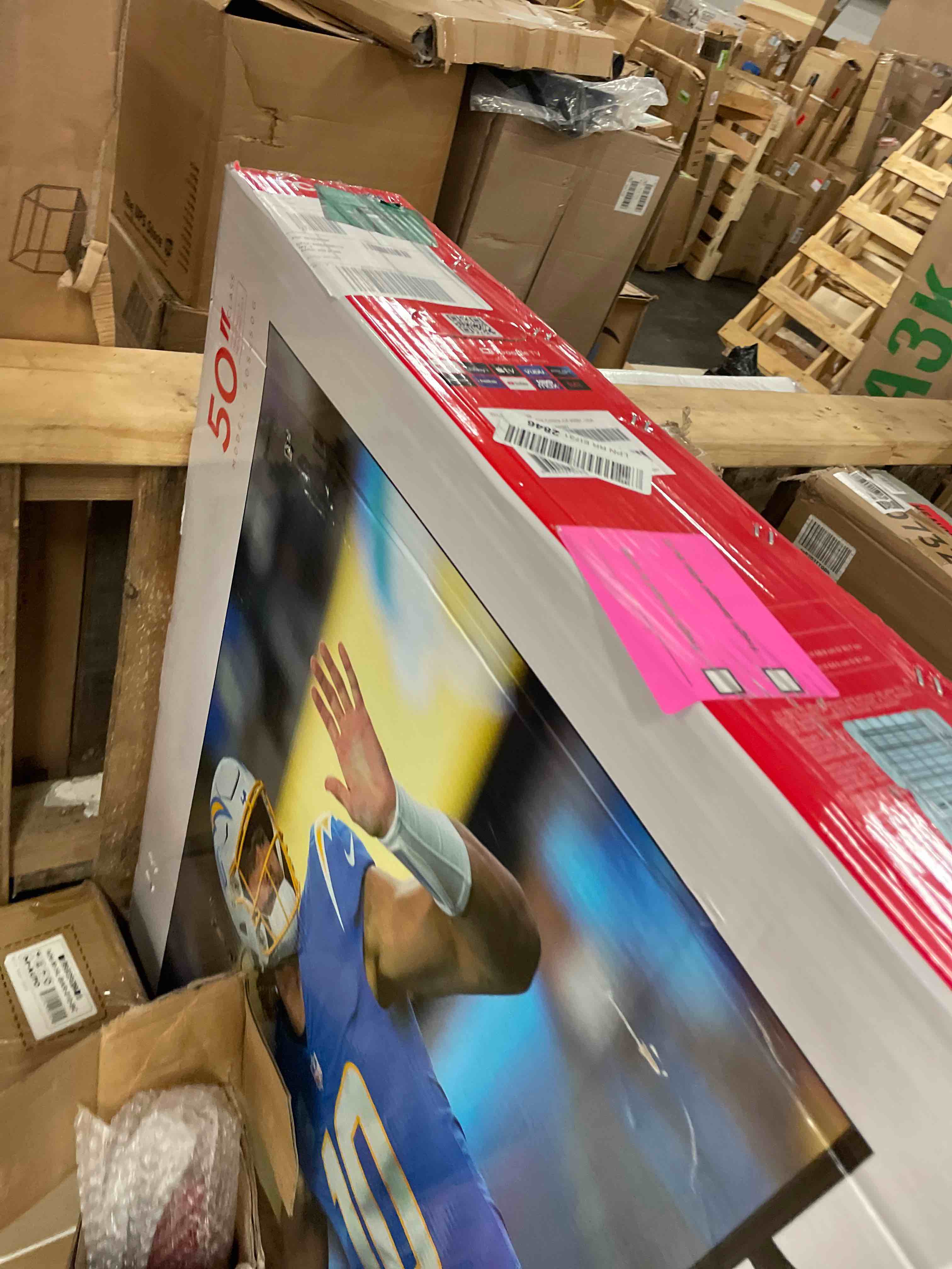 https://s3.amazonaws.com/lotting-images-prod/phillipi/RED5180270_1693597878446.jpeg