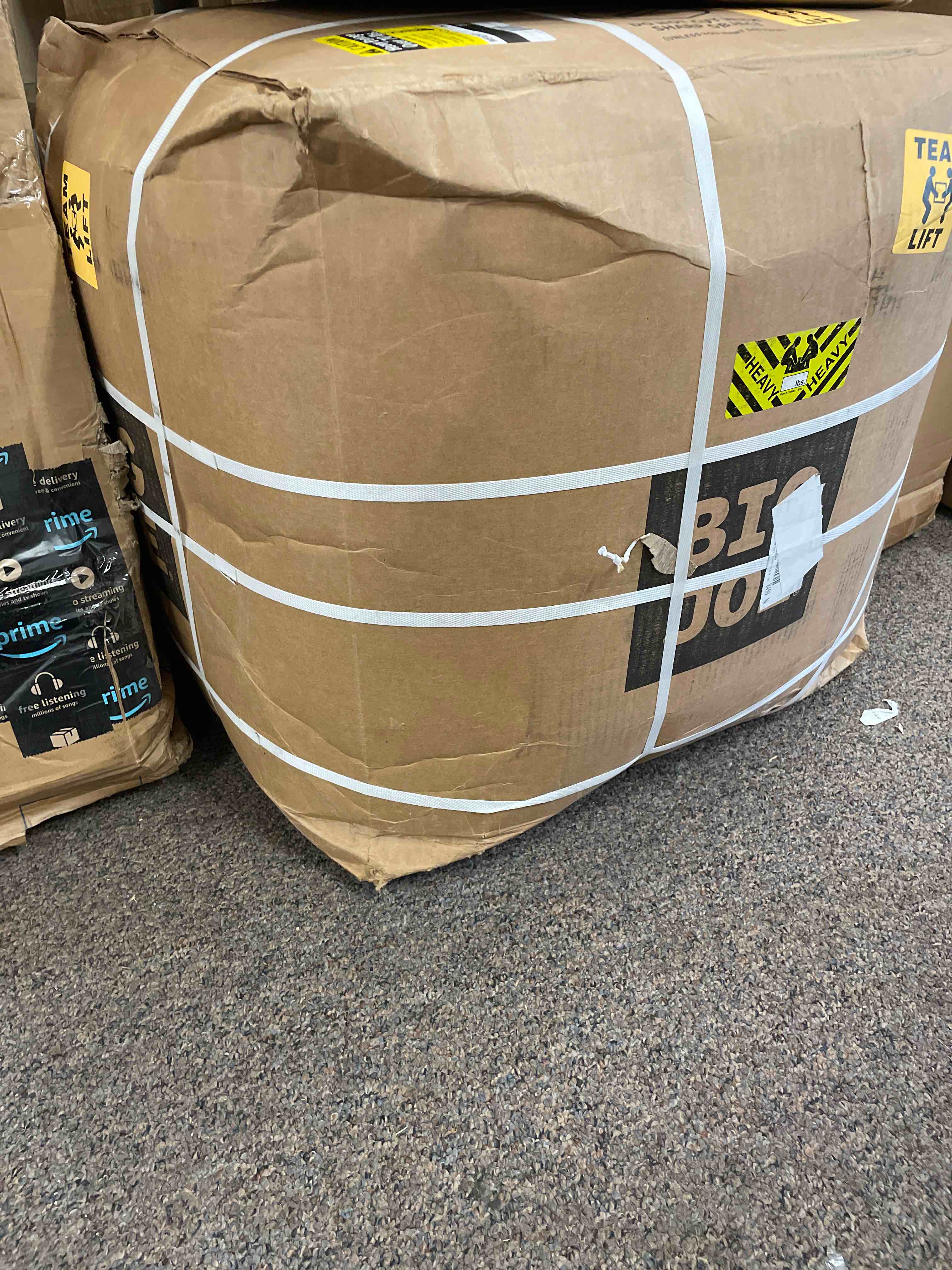 https://s3.amazonaws.com/lotting-images-prod/phillipi/RED5180293_1693593759290.jpeg