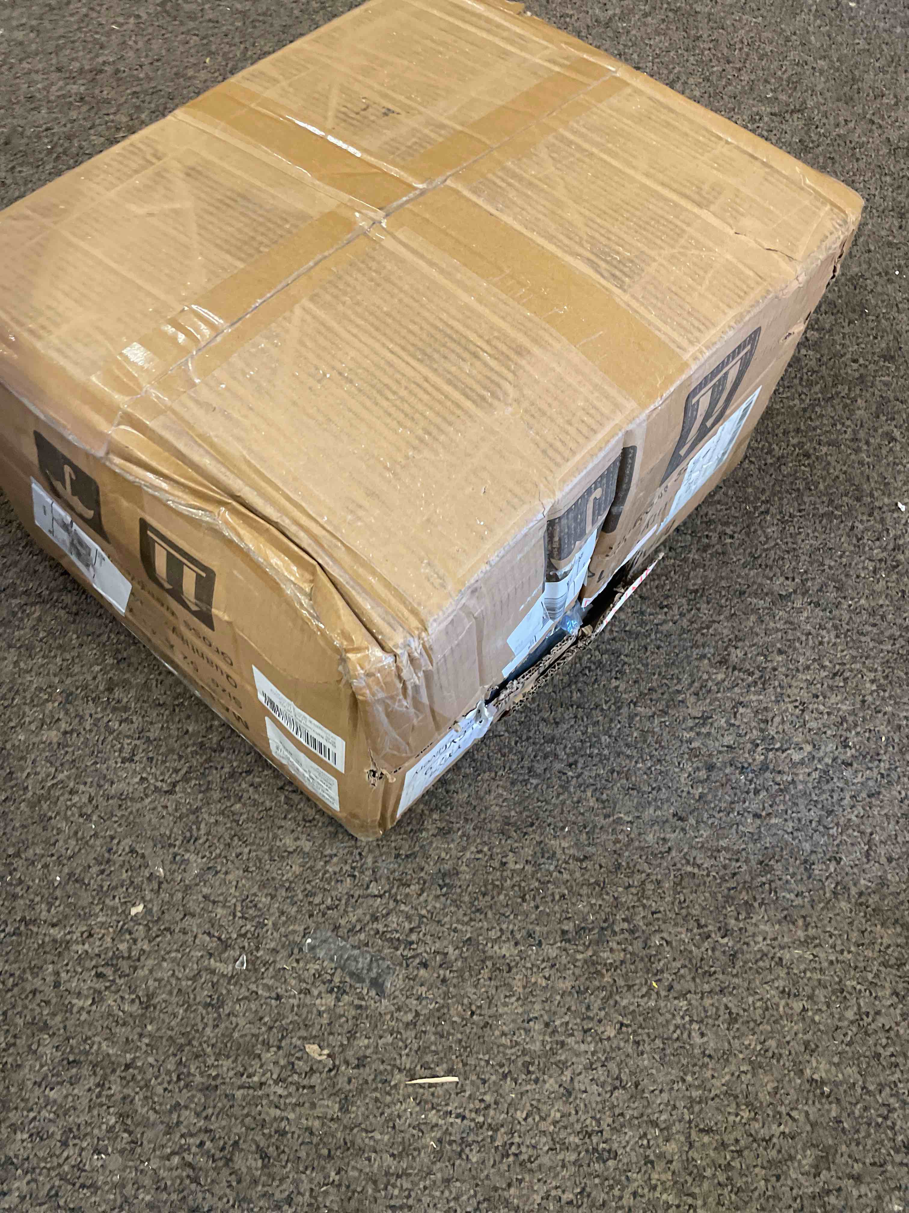 https://s3.amazonaws.com/lotting-images-prod/phillipi/RED5180330_1693589326335.jpeg