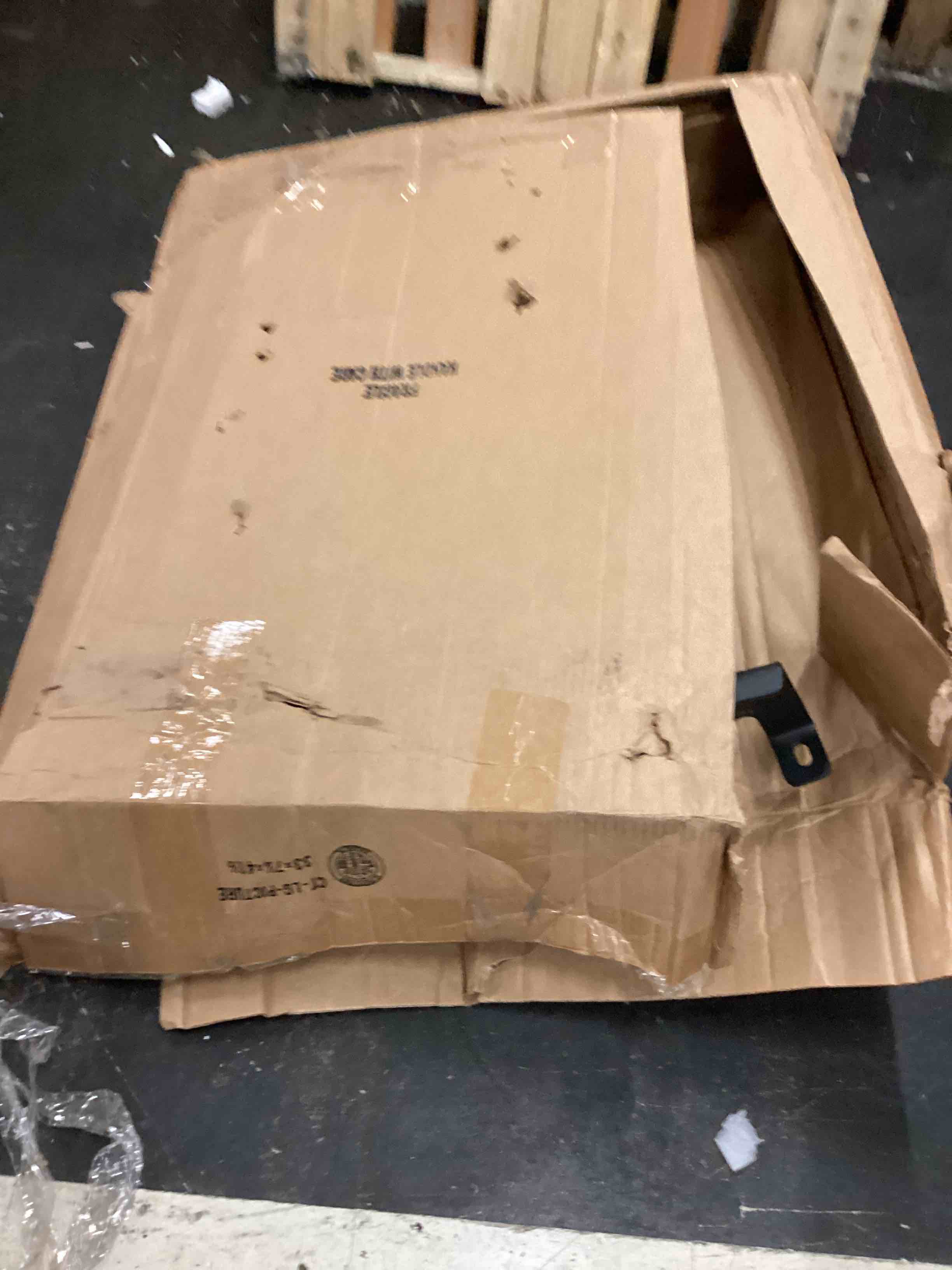https://s3.amazonaws.com/lotting-images-prod/phillipi/RED5180468_1694445355996.jpeg