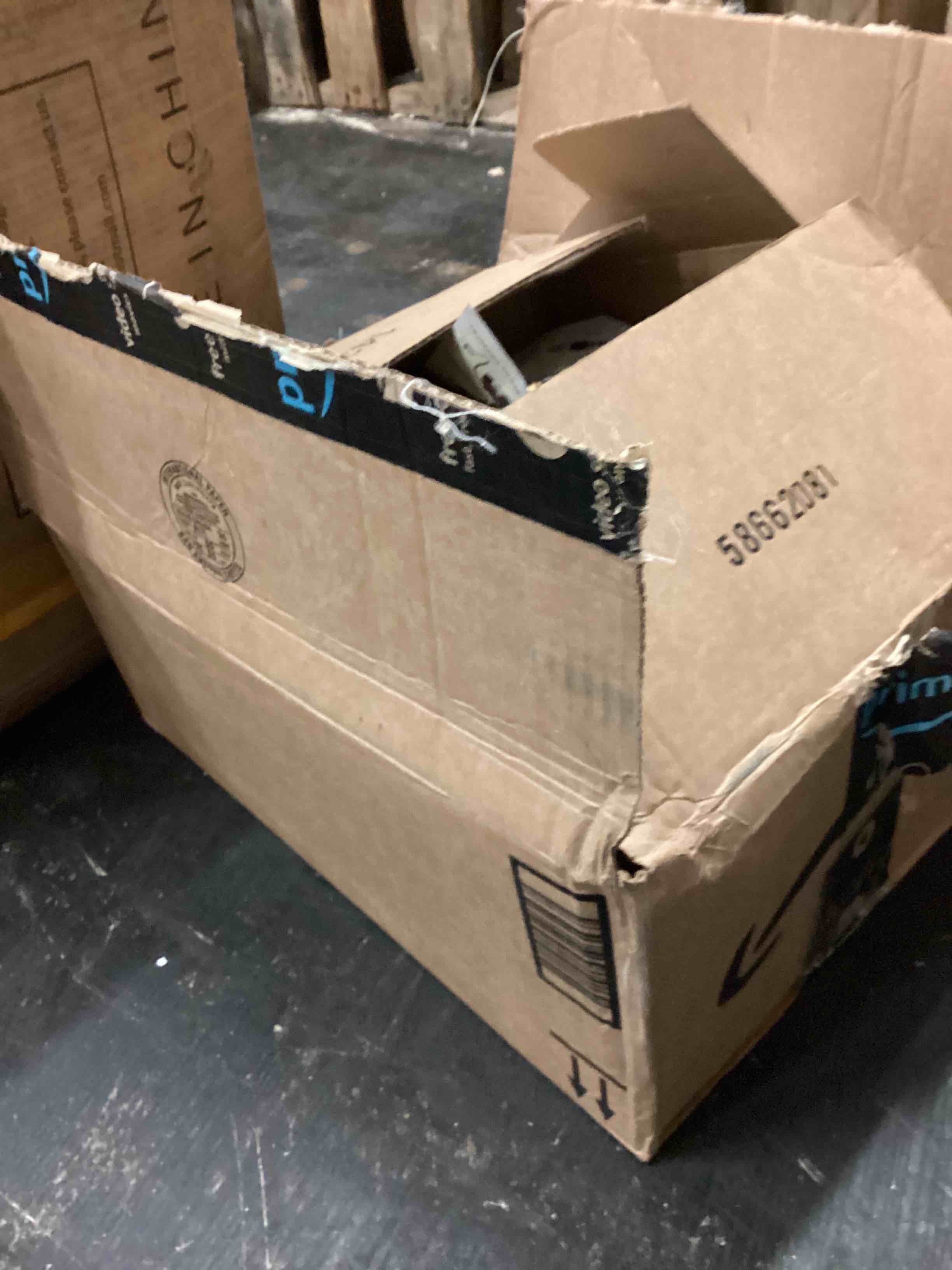 https://s3.amazonaws.com/lotting-images-prod/phillipi/RED5180486_1694453780656.jpeg