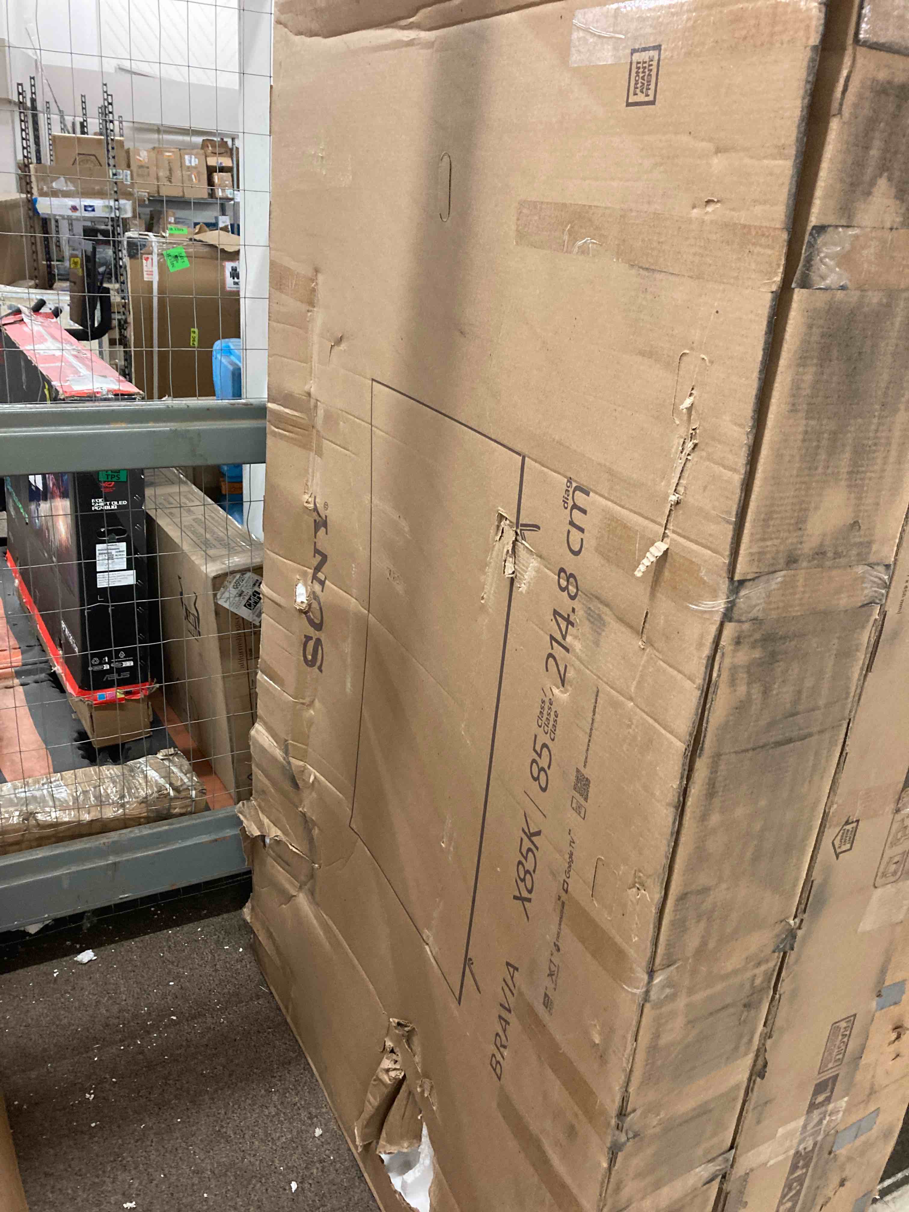 https://s3.amazonaws.com/lotting-images-prod/phillipi/RED5180887_1694814458867.jpeg