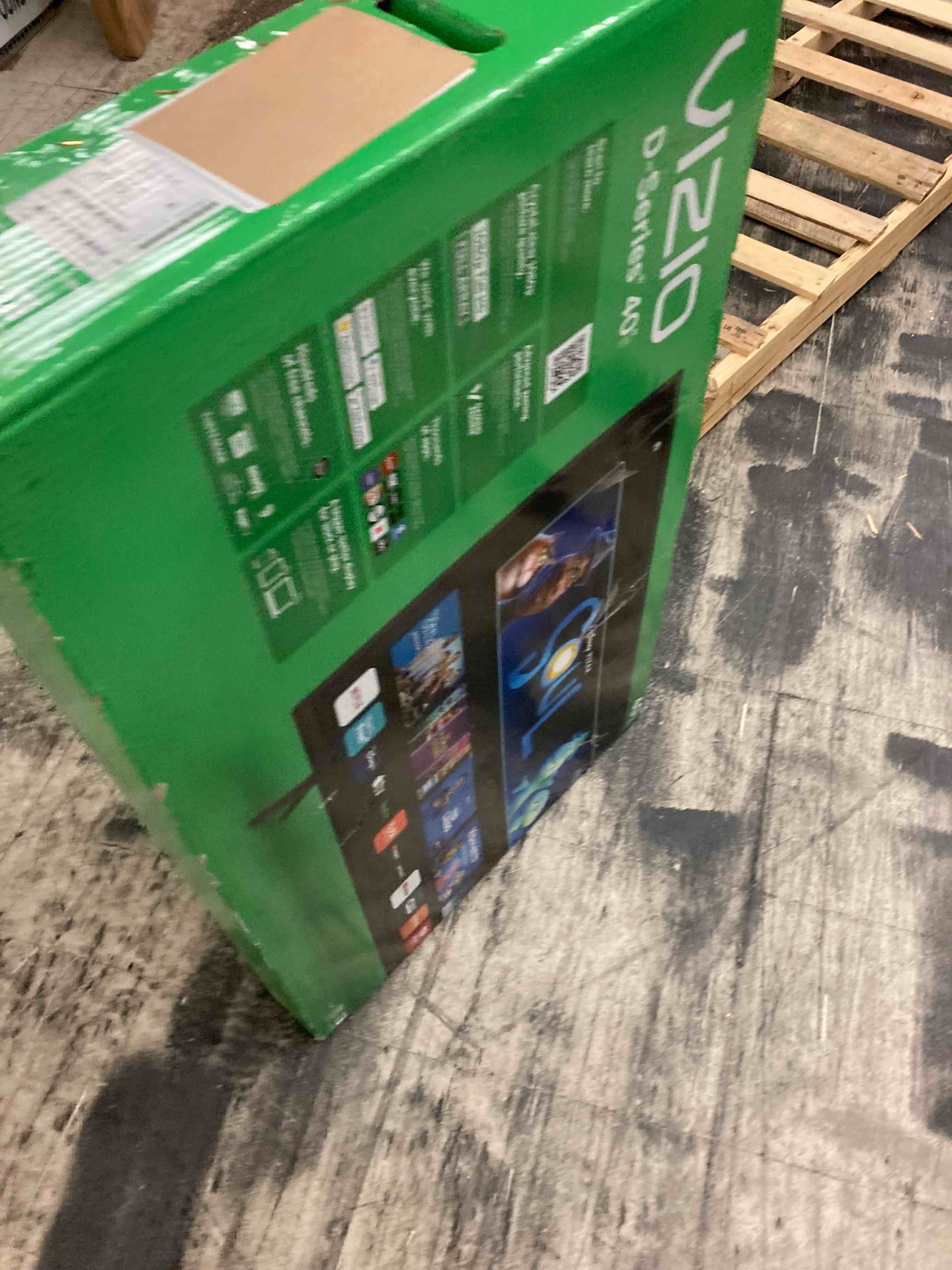 https://s3.amazonaws.com/lotting-images-prod/phillipi/RED5180888_1694814808174.jpeg