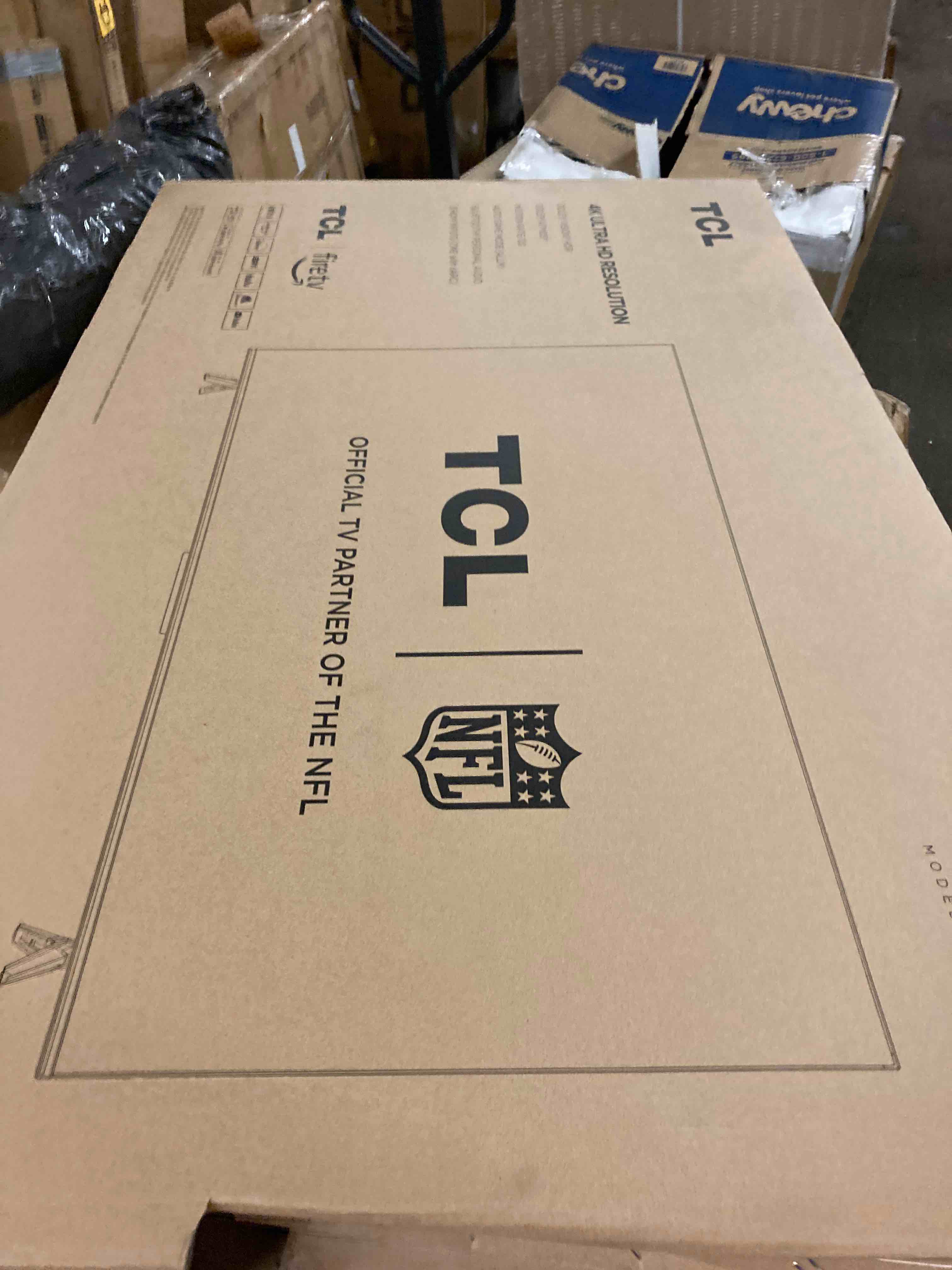 https://s3.amazonaws.com/lotting-images-prod/phillipi/RED5180948_1695165101551.jpeg
