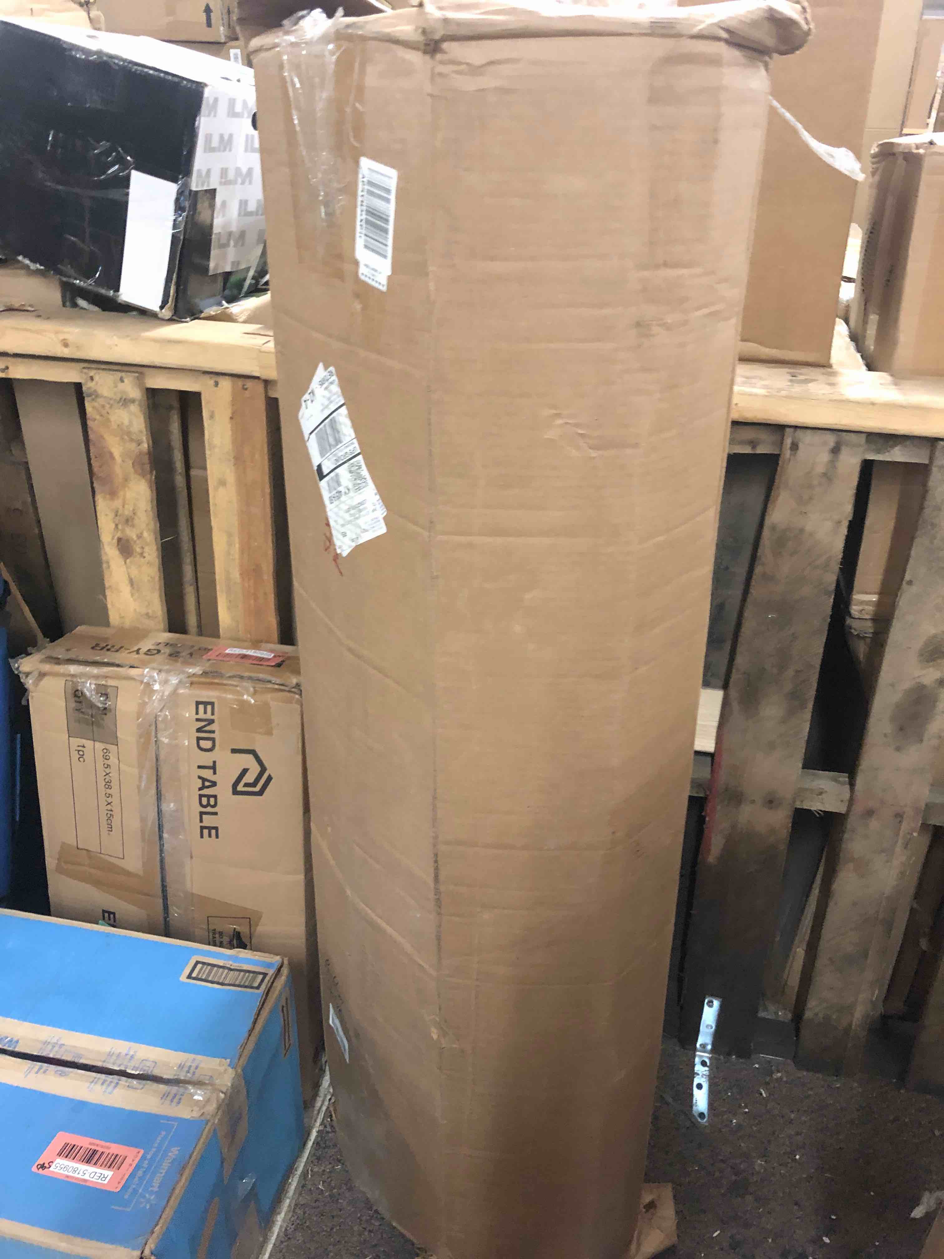 https://s3.amazonaws.com/lotting-images-prod/phillipi/RED5180957_1695415303108.jpeg