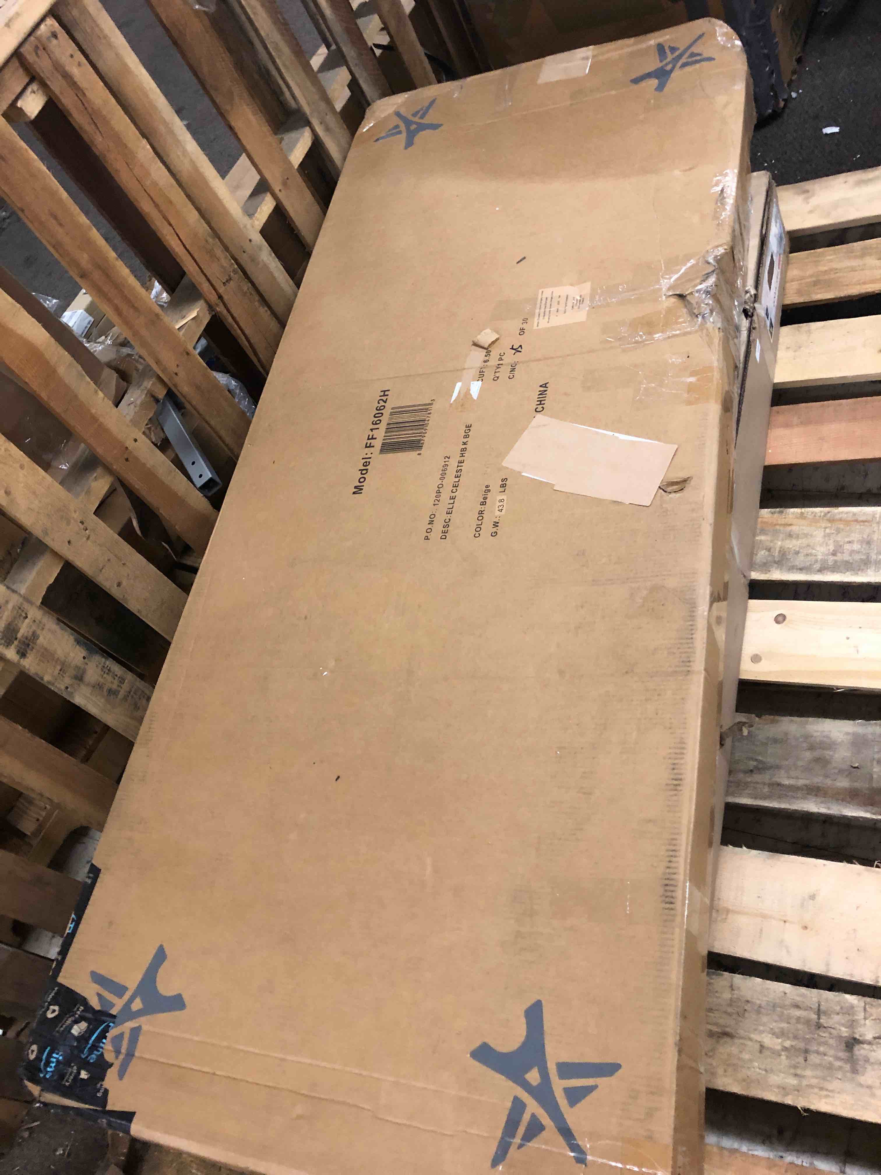 https://s3.amazonaws.com/lotting-images-prod/phillipi/RED5181383_1695844249470.jpeg