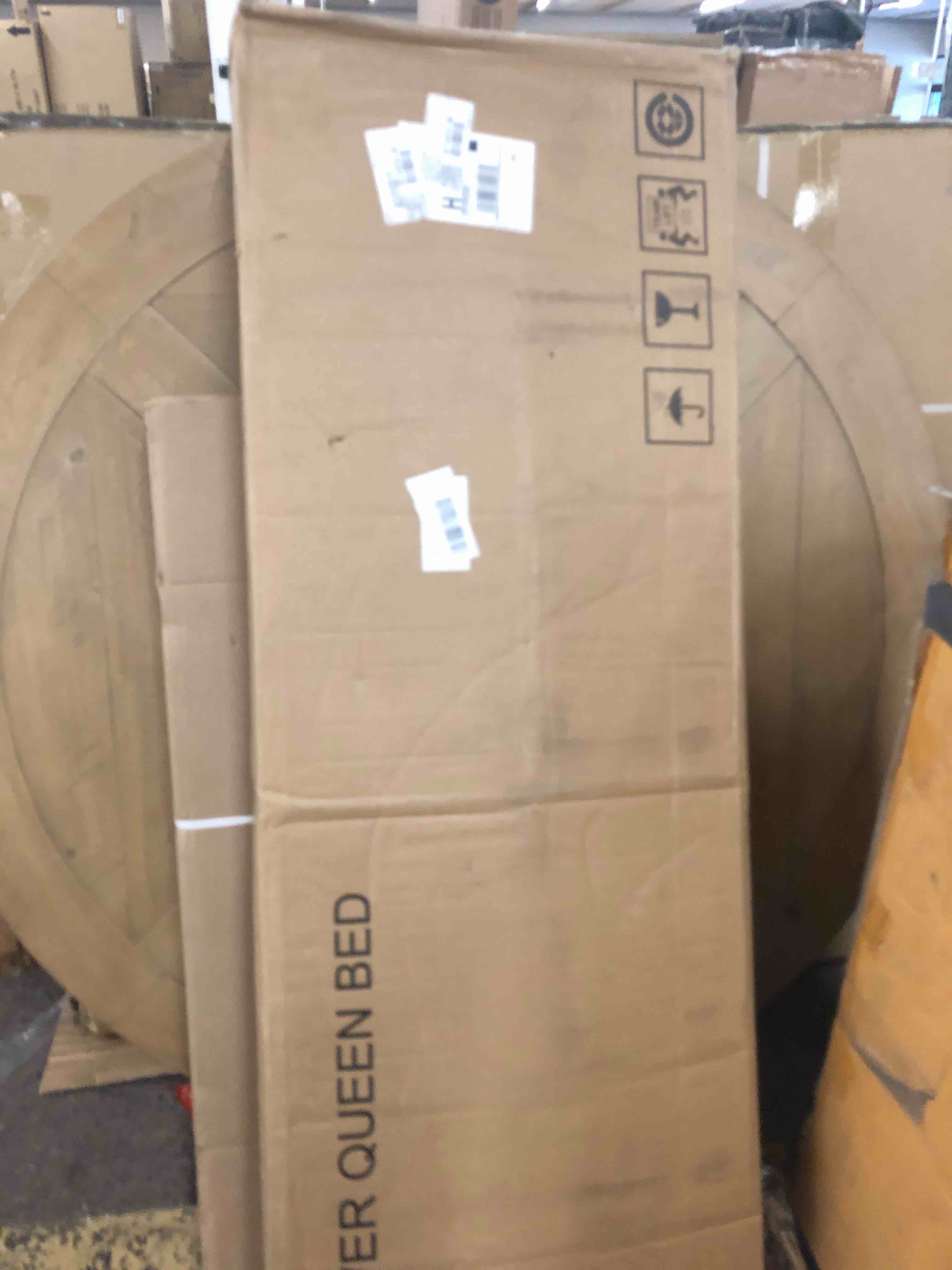 https://s3.amazonaws.com/lotting-images-prod/phillipi/RED5181406_1695846367960.jpeg