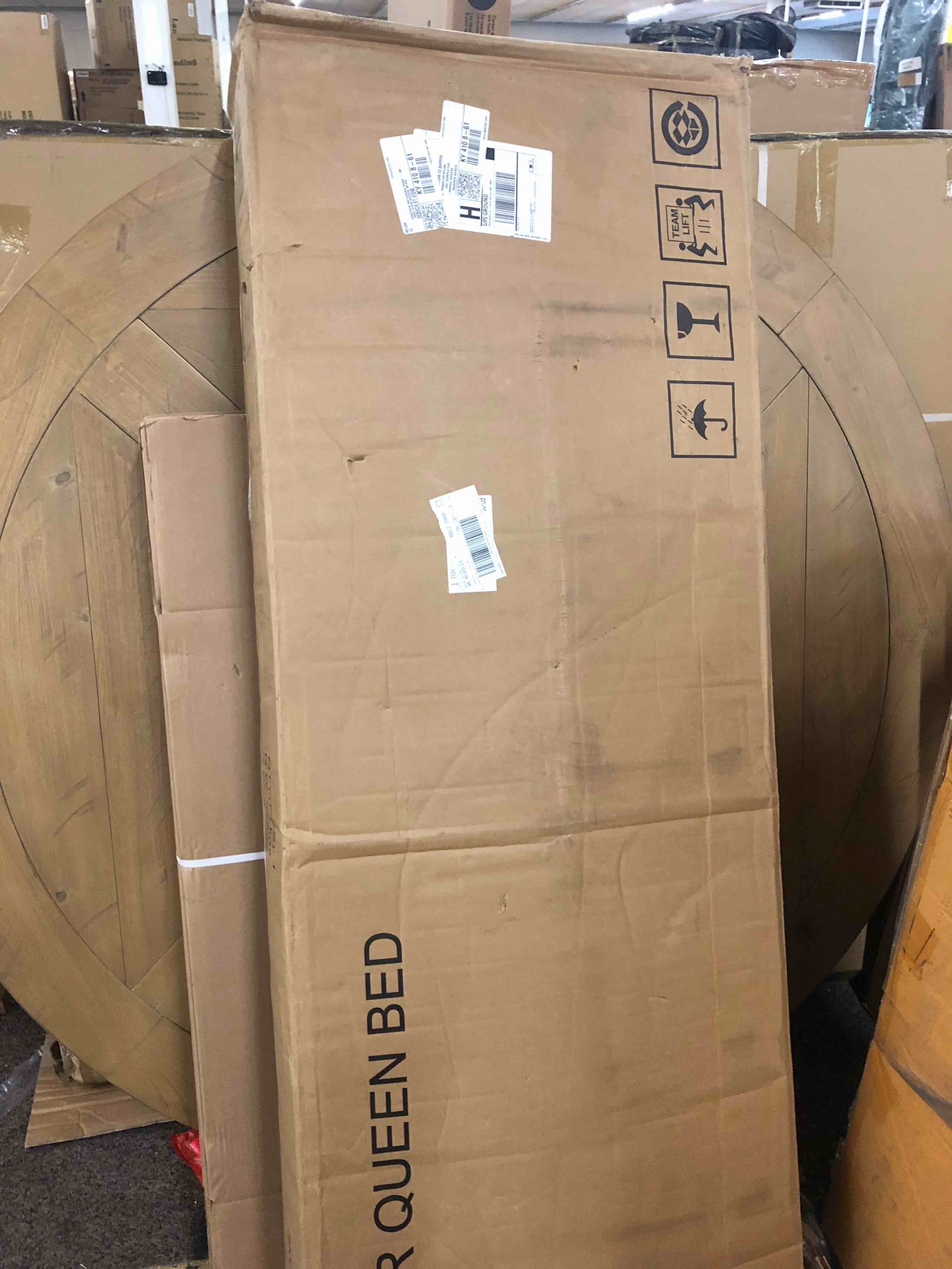 https://s3.amazonaws.com/lotting-images-prod/phillipi/RED5181406_1695846369445.jpeg