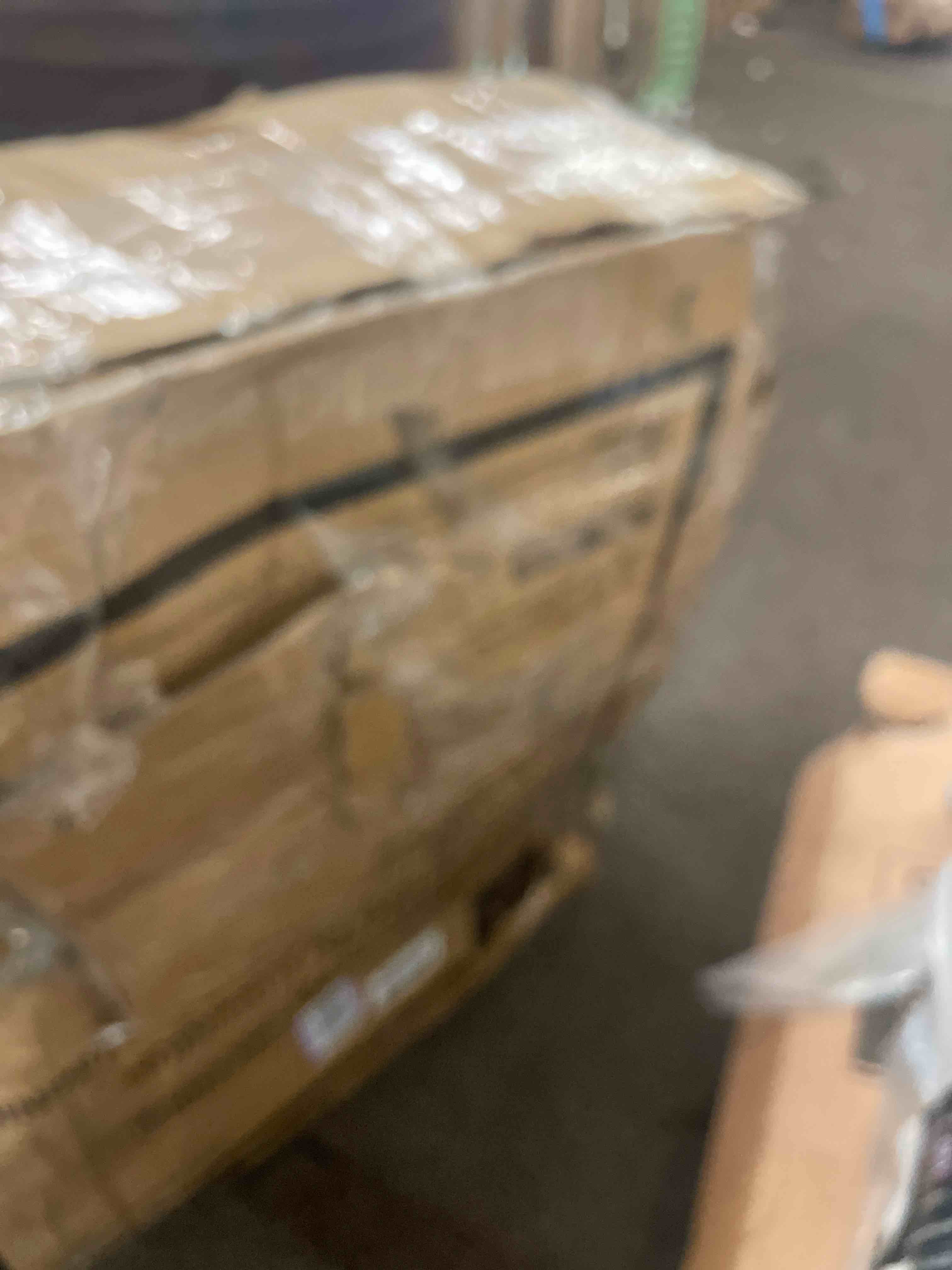 https://s3.amazonaws.com/lotting-images-prod/phillipi/RED5181557_1695314861449.jpeg