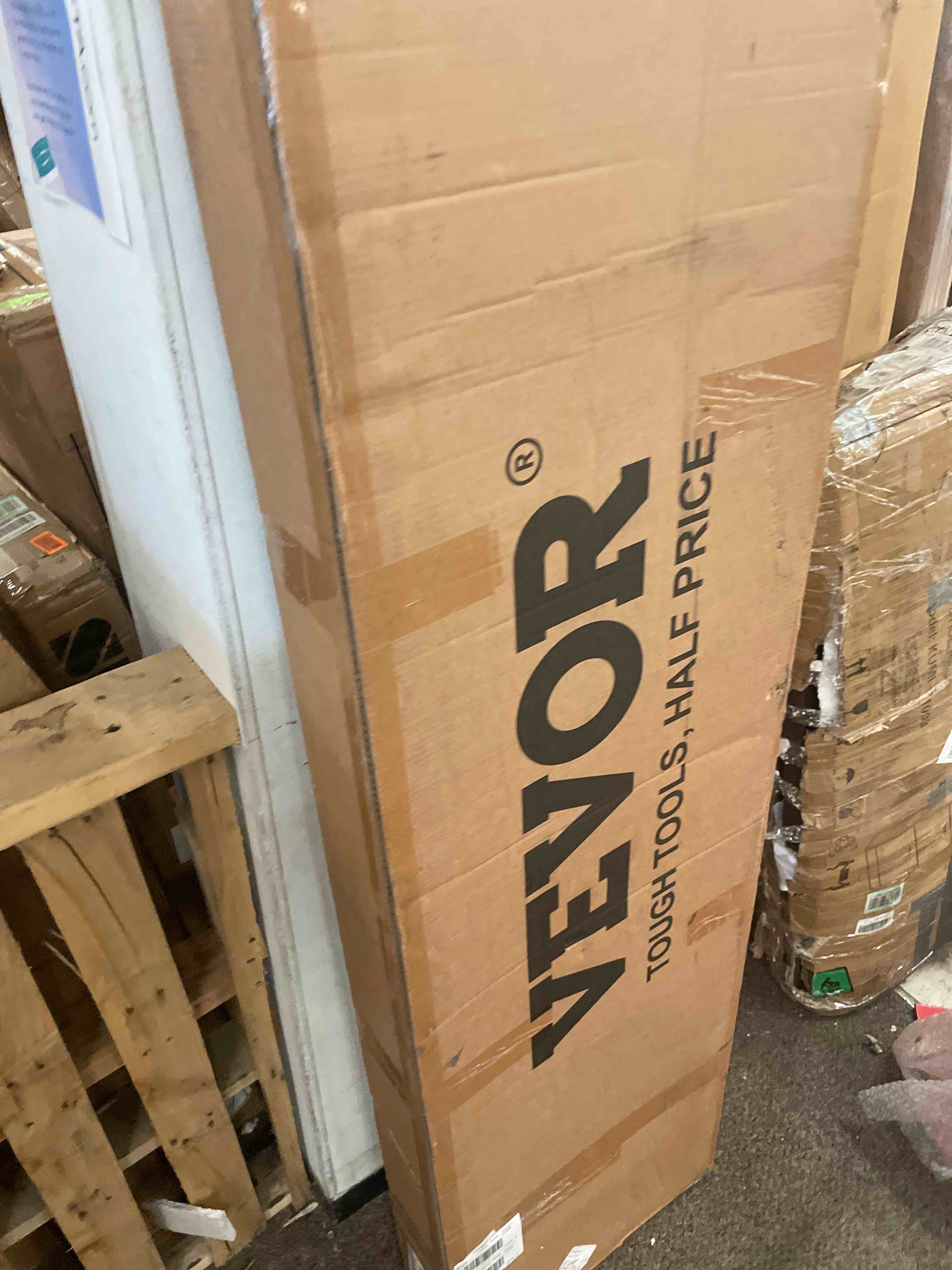 https://s3.amazonaws.com/lotting-images-prod/phillipi/RED5181576_1695312712740.jpeg