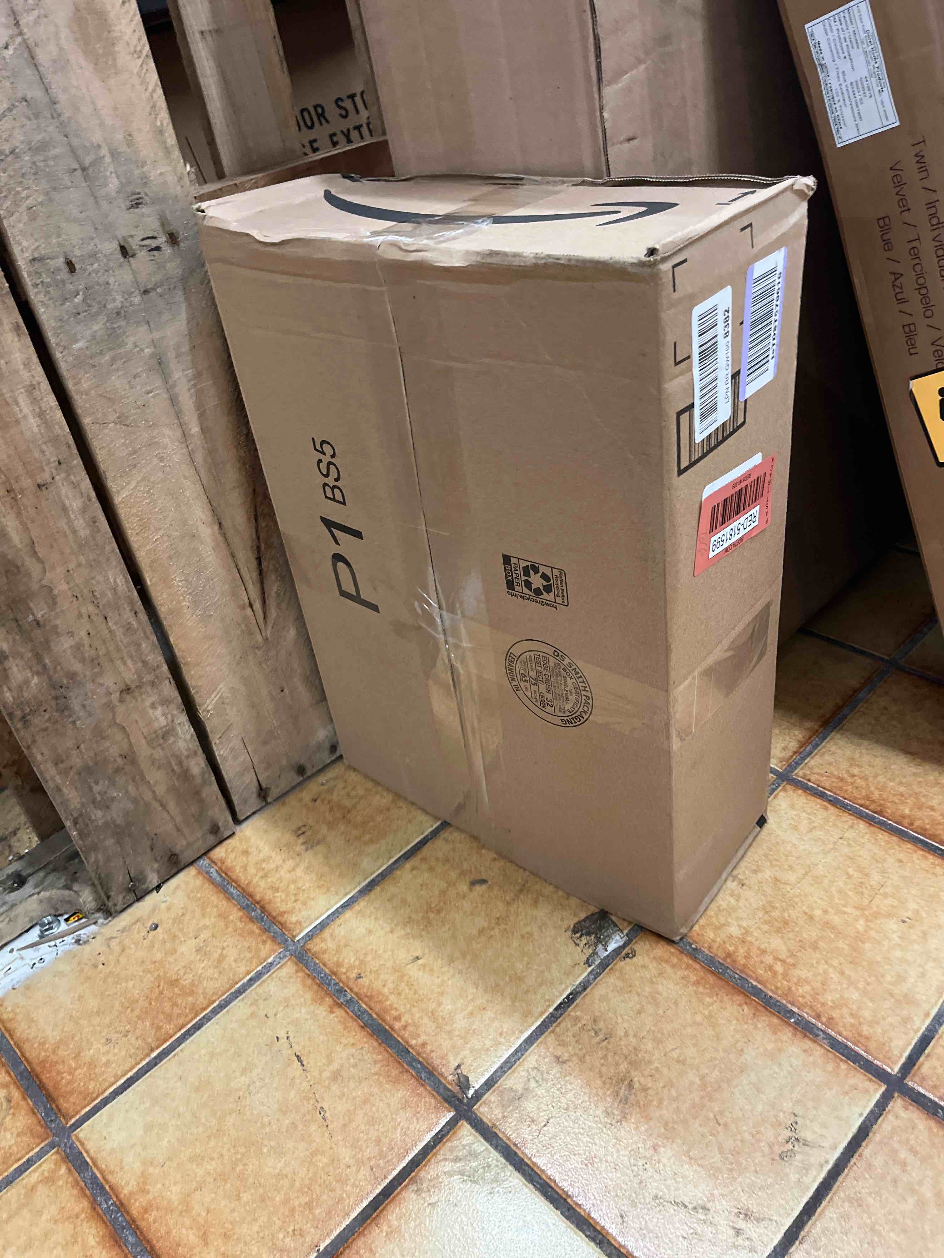 https://s3.amazonaws.com/lotting-images-prod/phillipi/RED5181599_1695326060893.jpeg