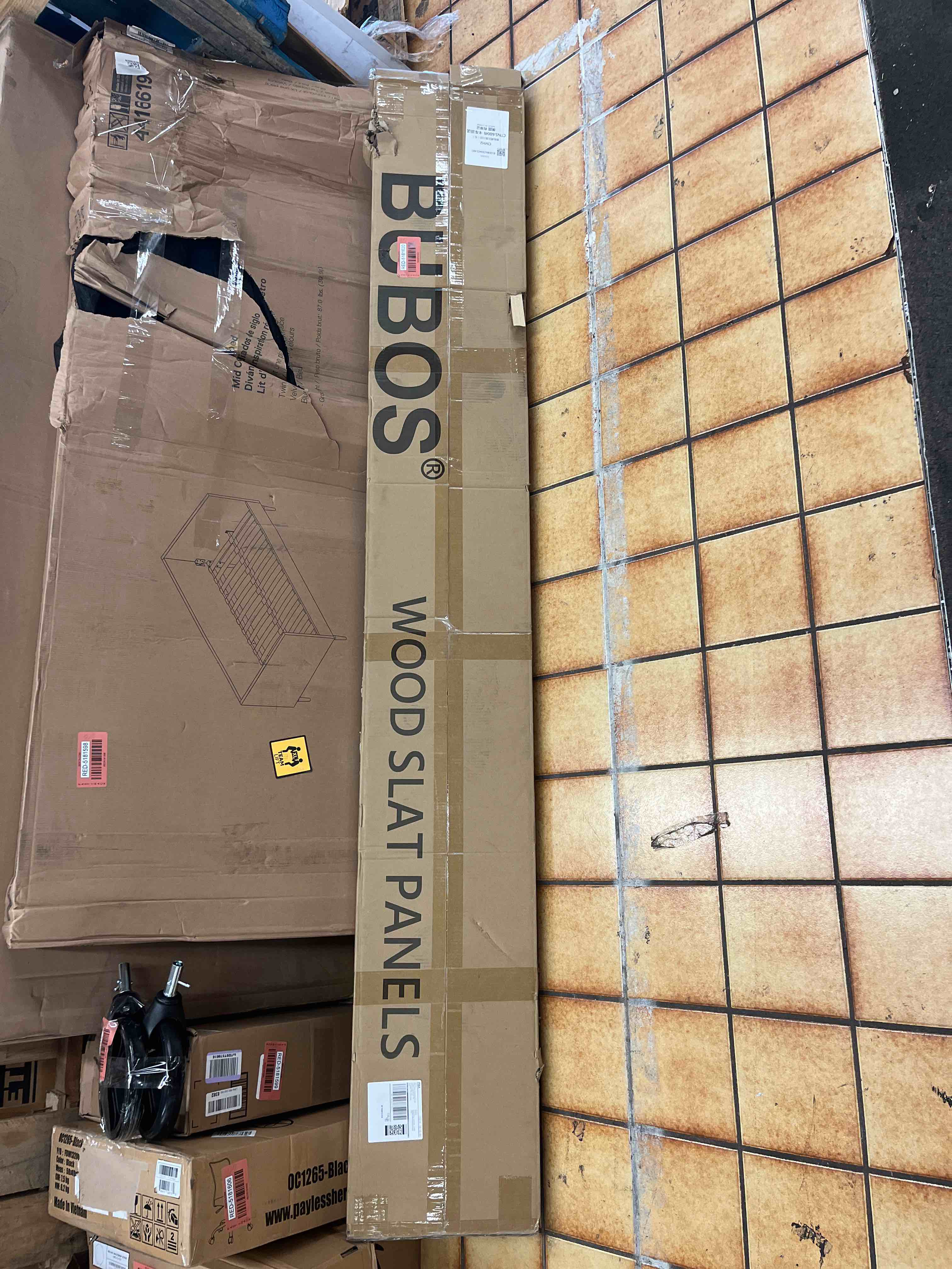 https://s3.amazonaws.com/lotting-images-prod/phillipi/RED5181620_1695328322286.jpeg