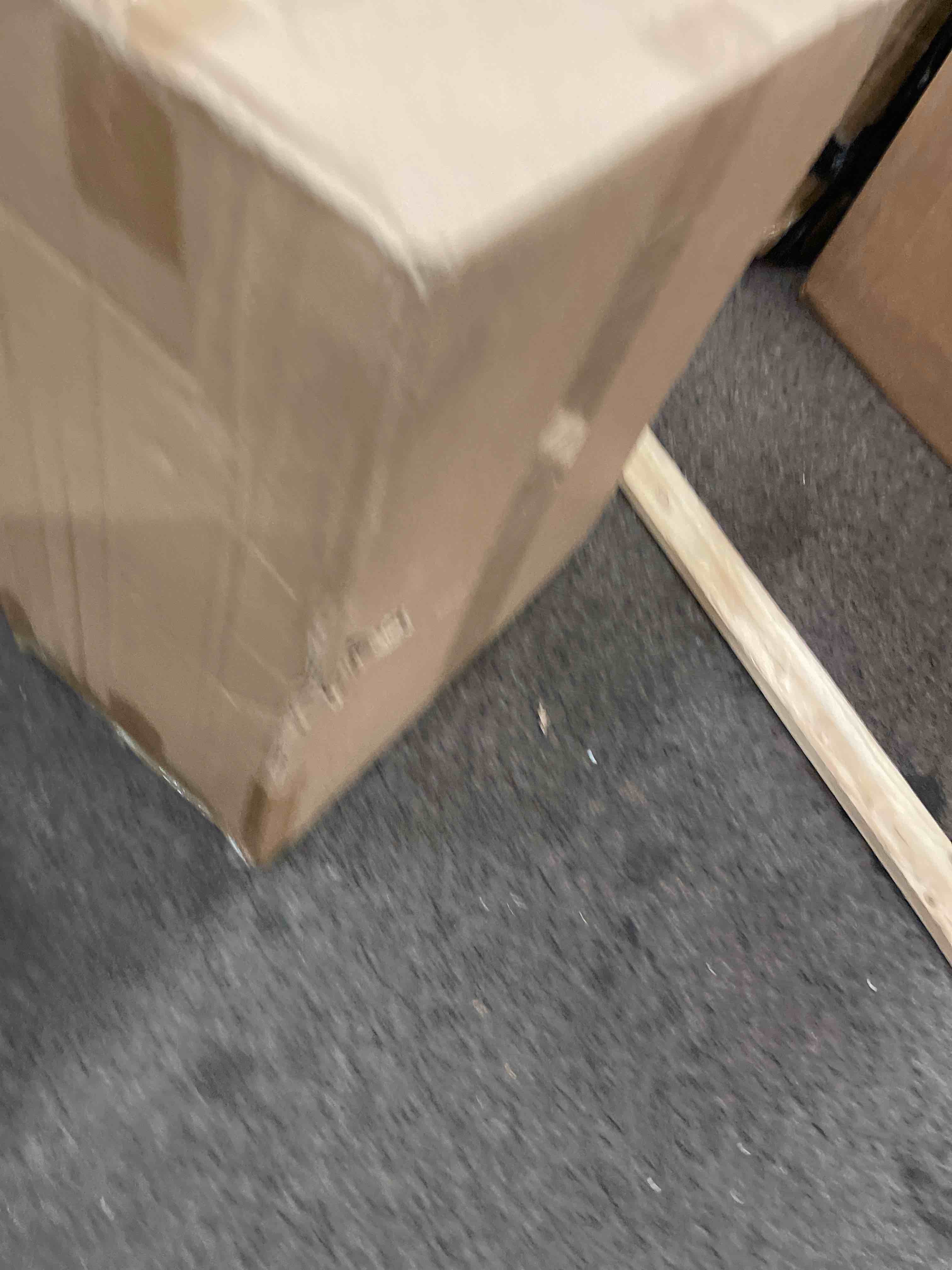 https://s3.amazonaws.com/lotting-images-prod/phillipi/RED5181667_1695331326491.jpeg