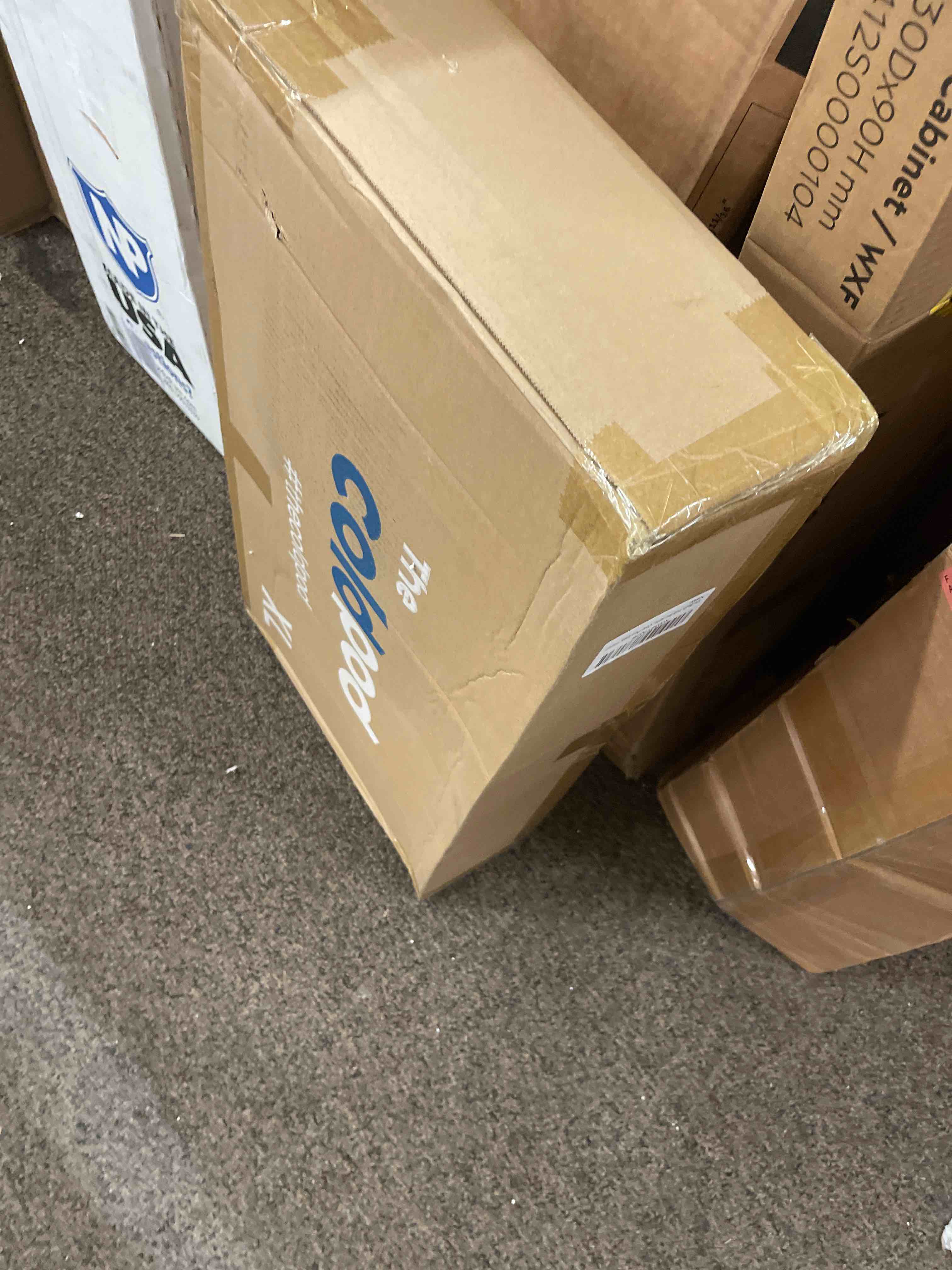 https://s3.amazonaws.com/lotting-images-prod/phillipi/RED5181774_1695413638071.jpeg