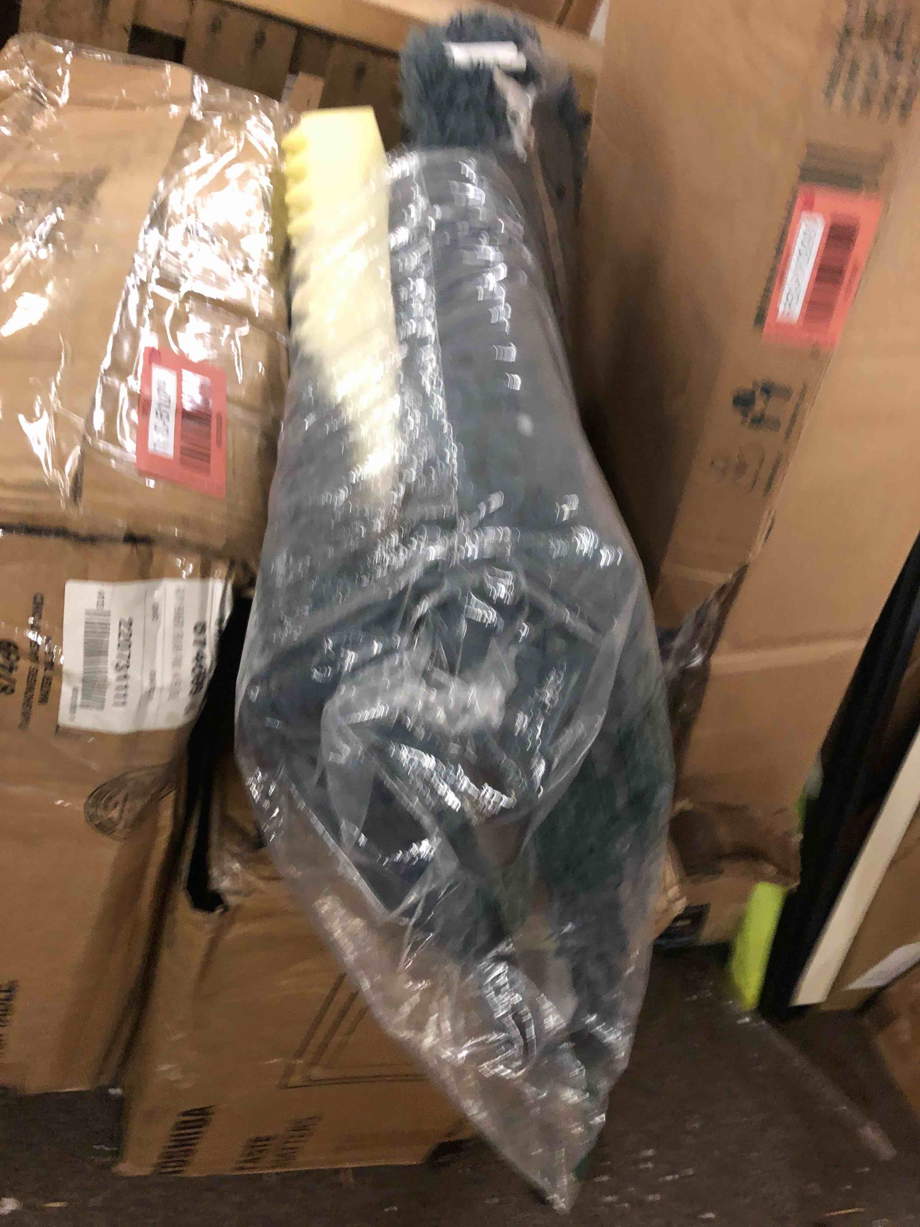https://s3.amazonaws.com/lotting-images-prod/phillipi/RED5182090_1696614011604.jpeg