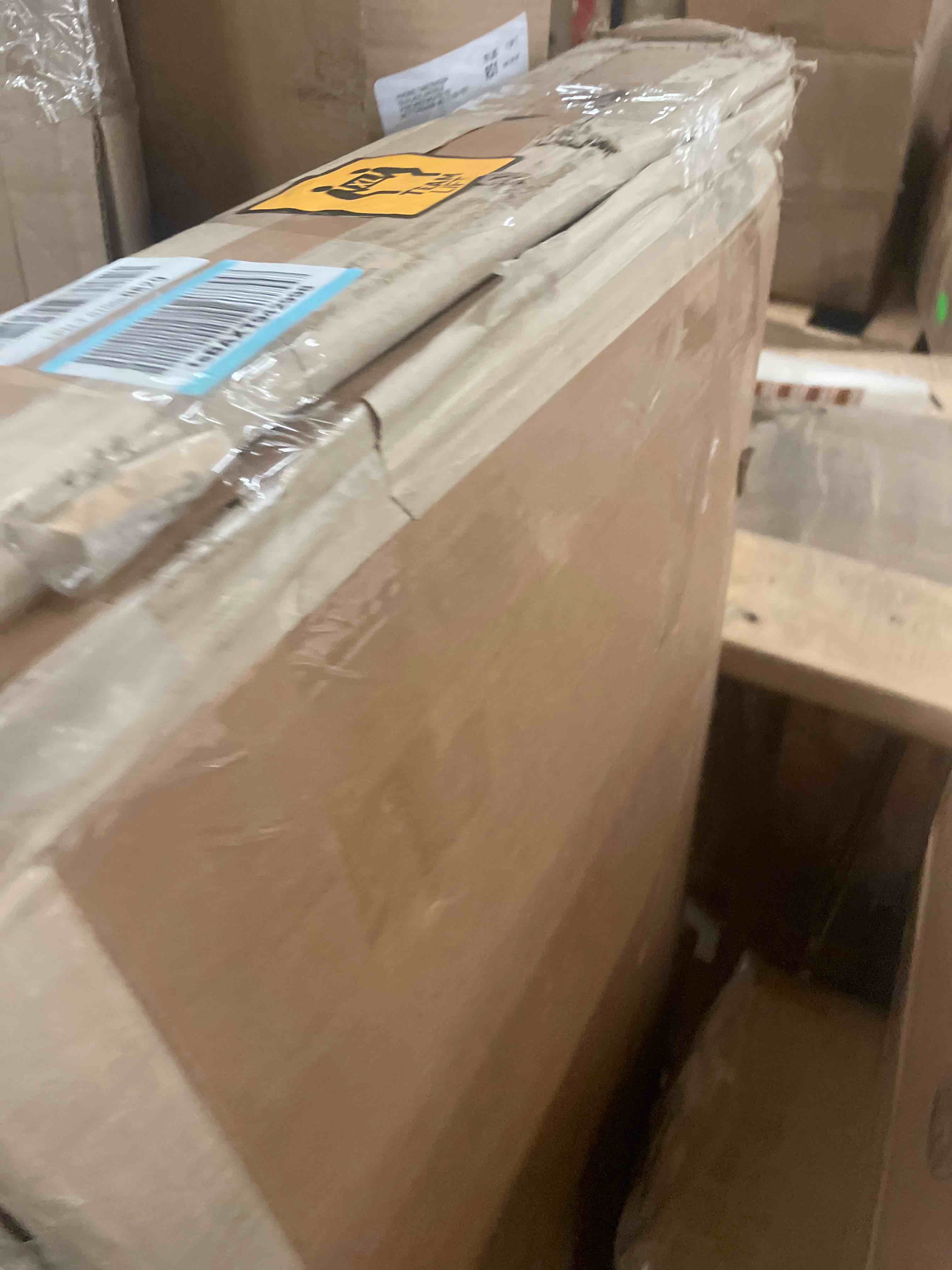 https://s3.amazonaws.com/lotting-images-prod/phillipi/RED5182492_1696537895488.jpeg